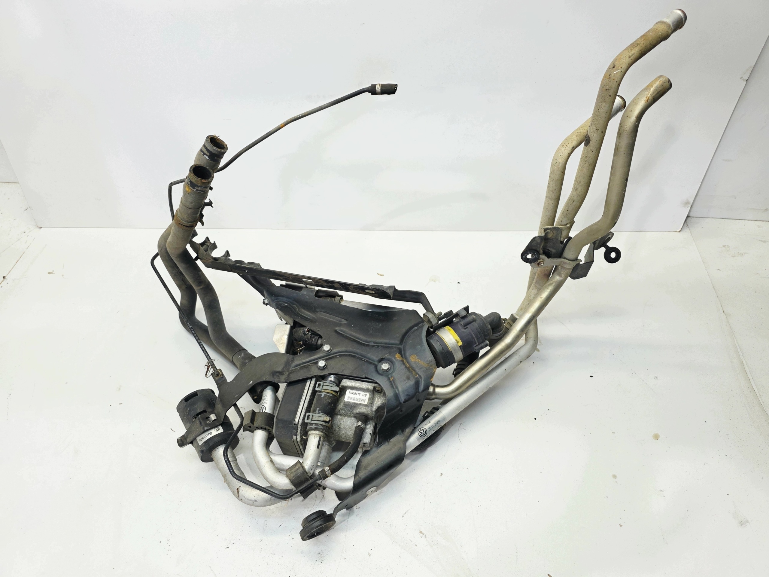 WEBASTO MOKRE DOGRZEWACZ AUDI Q7 4L 4L0815071E