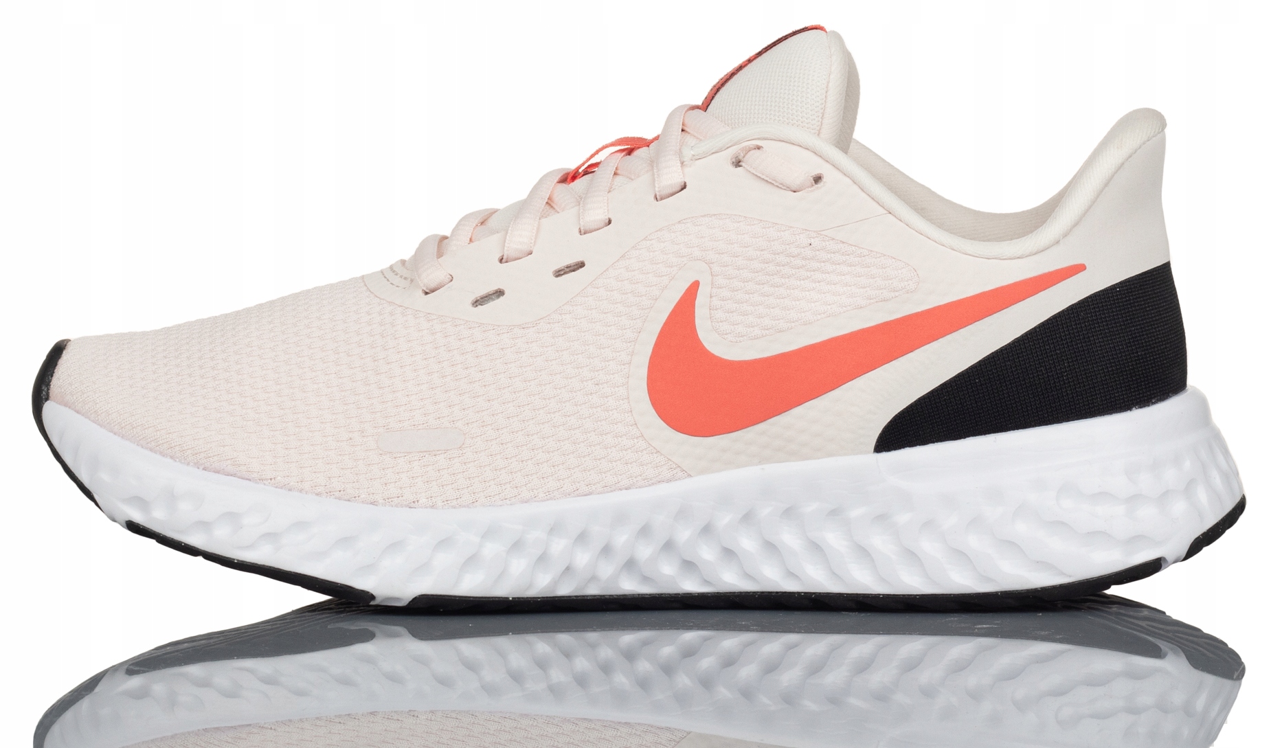 Buty sportowe Nike Revolution 5 r. 36,5