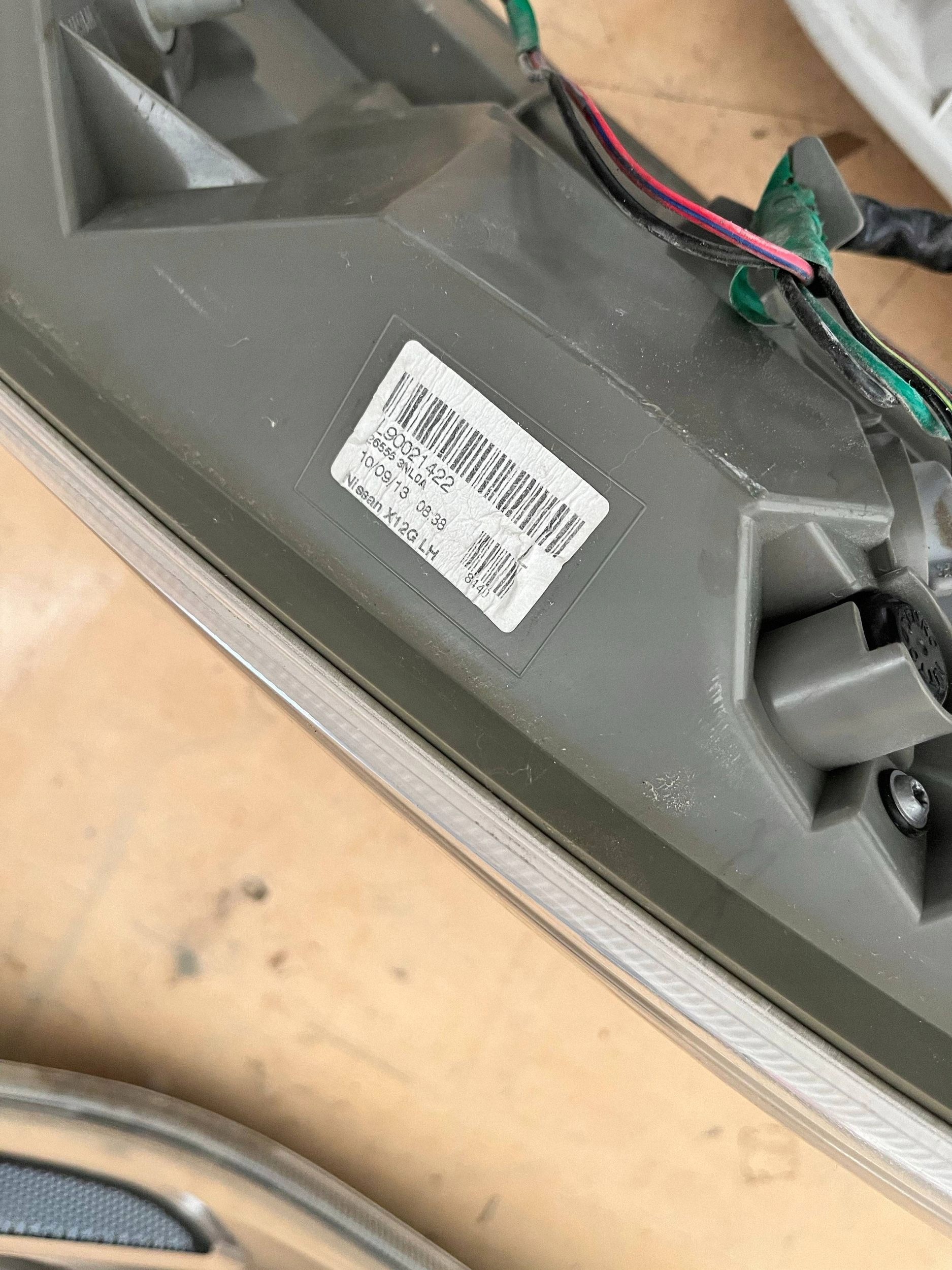 KOMPLET fanali TYLNYCH NISSAN LEAF e @M