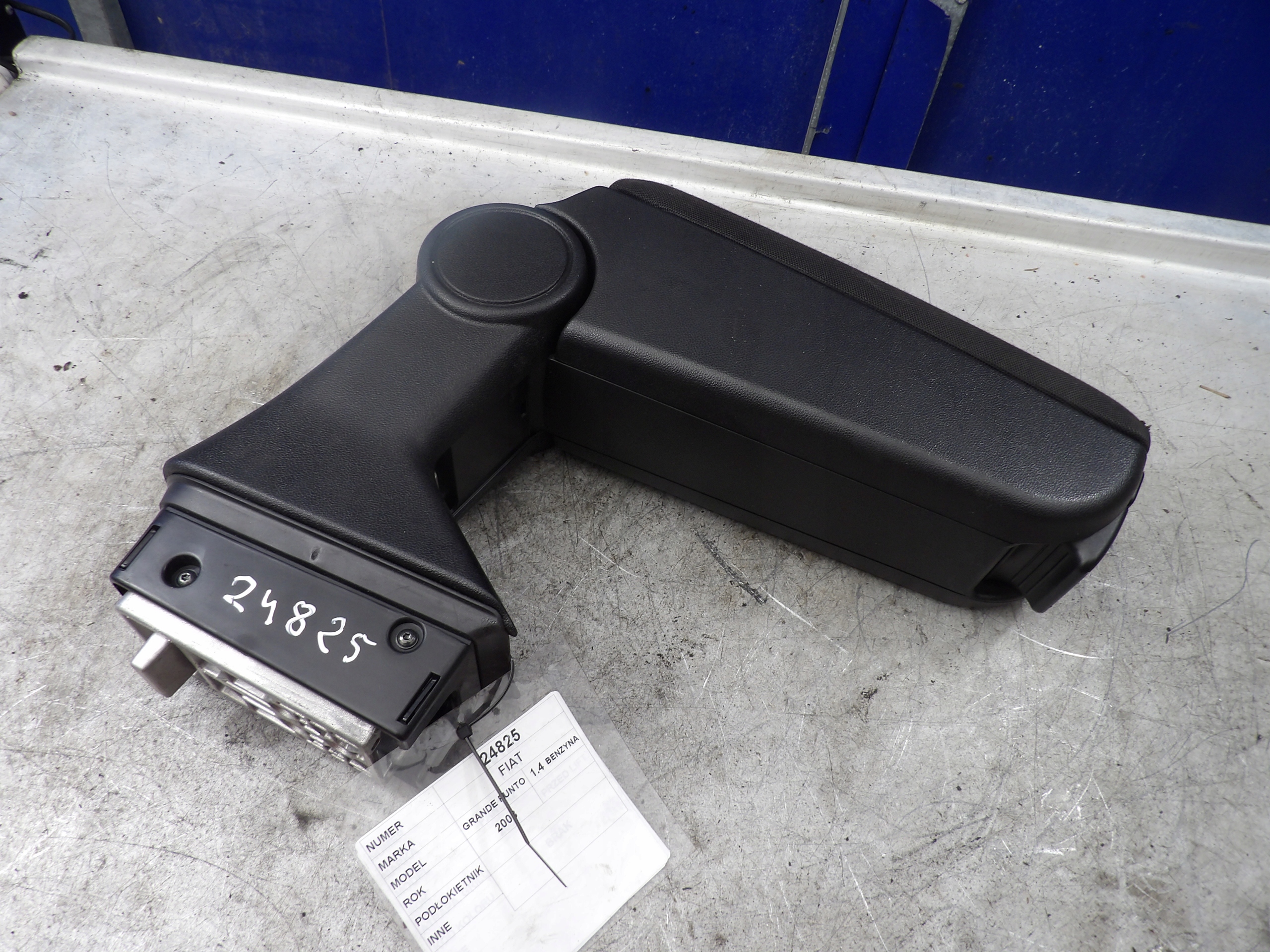 Fiat Grande Punto bracciolo 1,4B