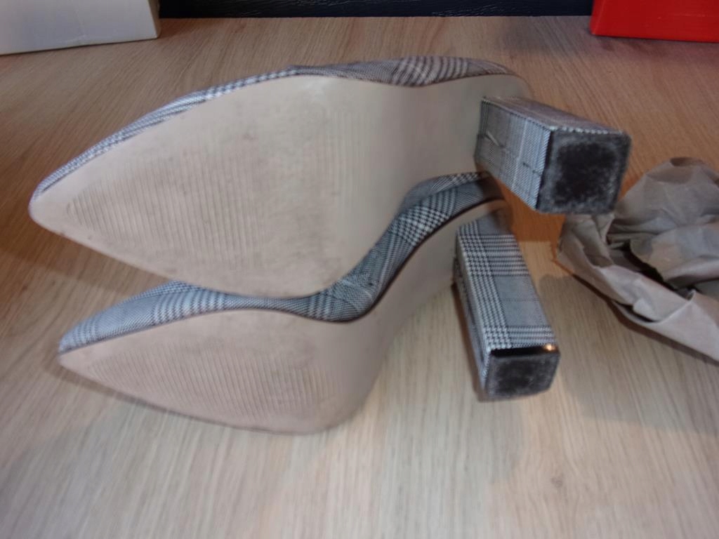 (2330) Raz ubrane botki kolorowe 38 / 24,5 cm Rozmiar 38