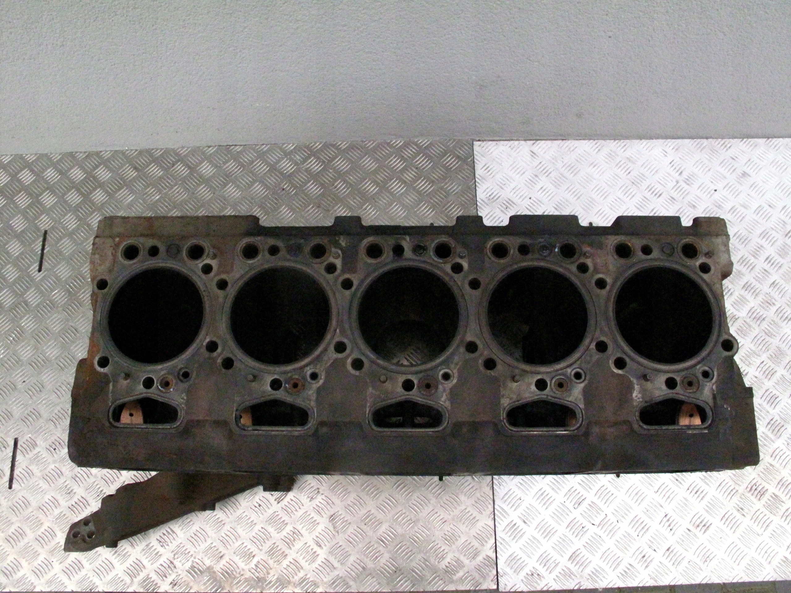 BLOK SILNIKA SCANIA R EURO 4 Producent części Scania OE