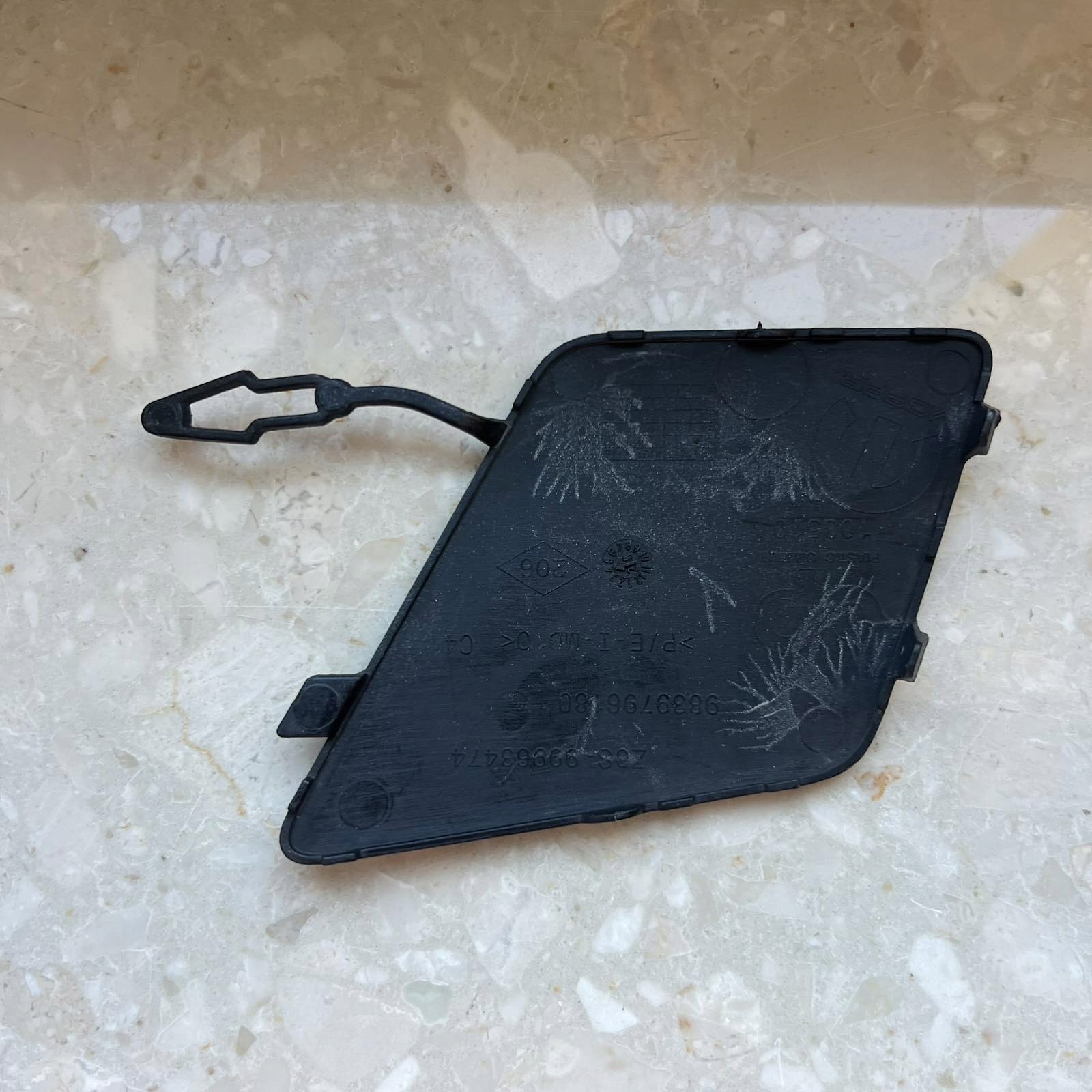 PEUGEOT 3008 5008 III 2023- towing hook cap of a bumper front 9839796180
