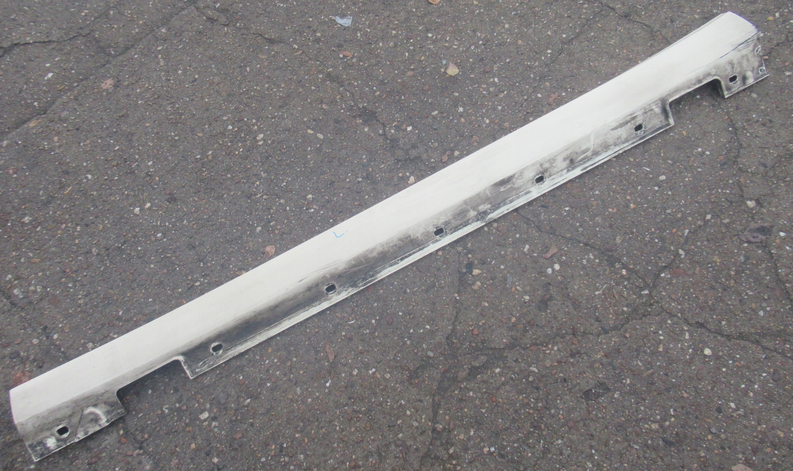 MERCEDES W212 15R sedan moulding threshold left