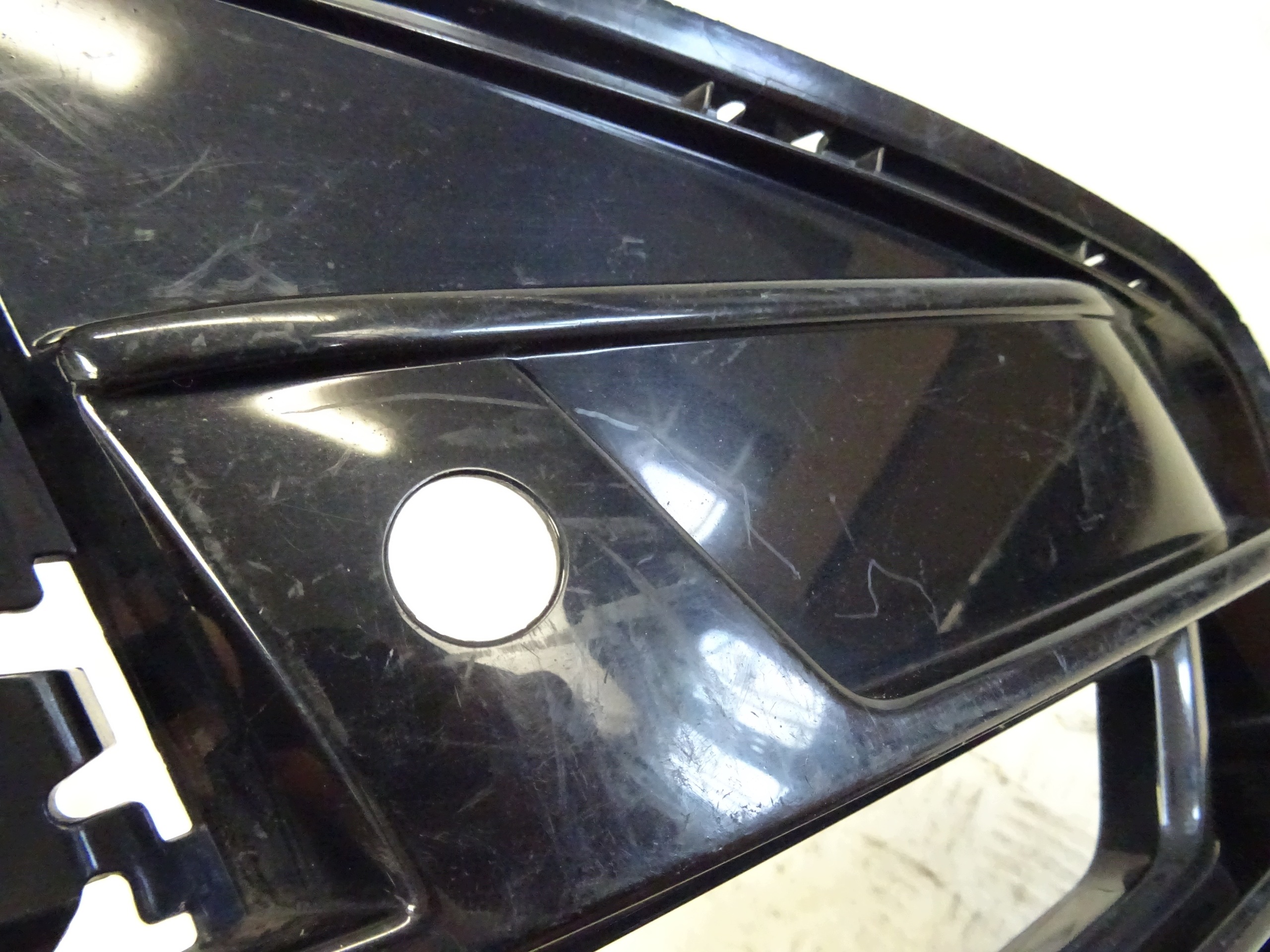 grid of a bumper front front right BMW 4 G22 G23 m-packet 51118076732
