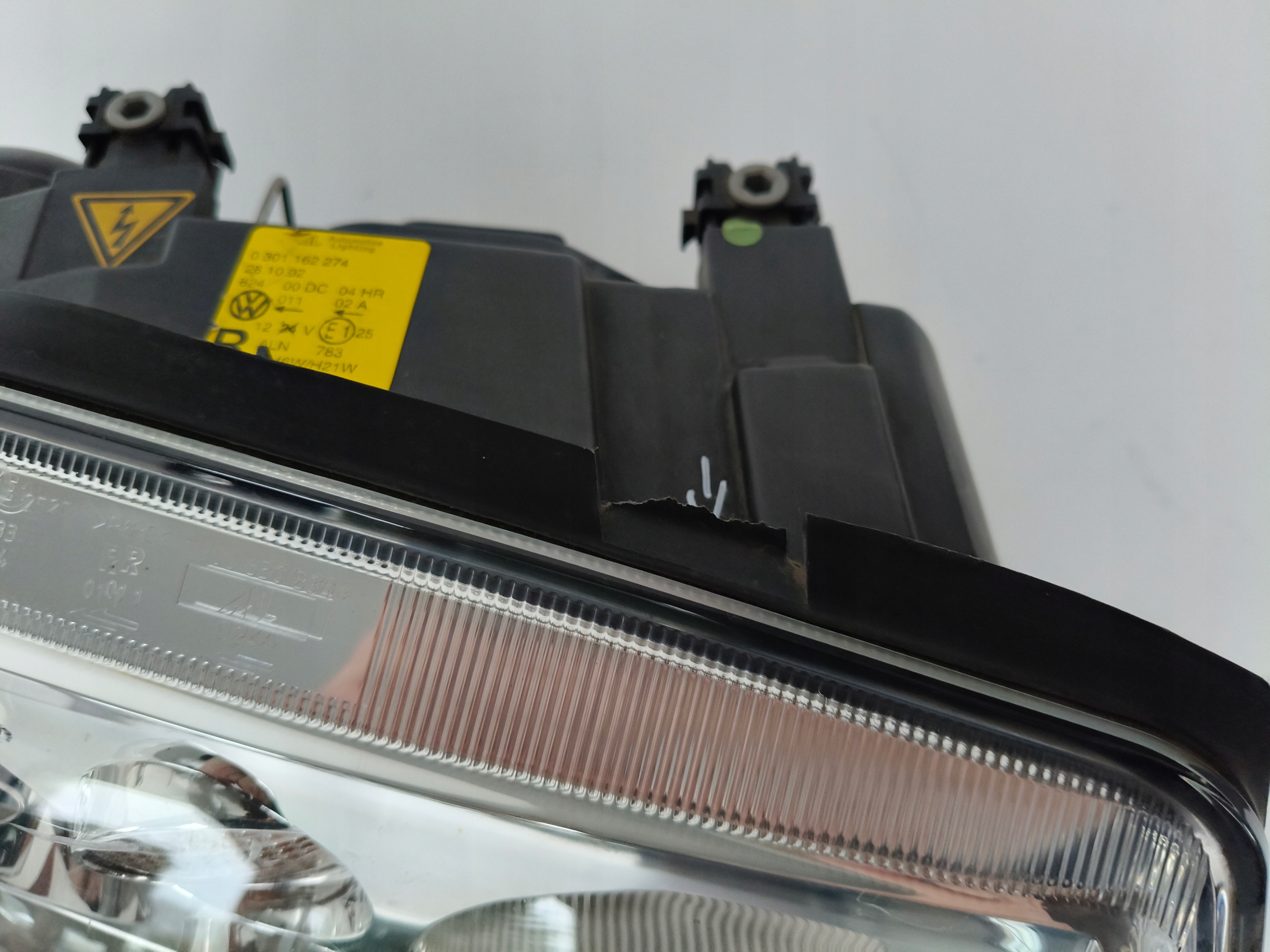 light right REFLEKTOR VW BORA 1J5 XENON
