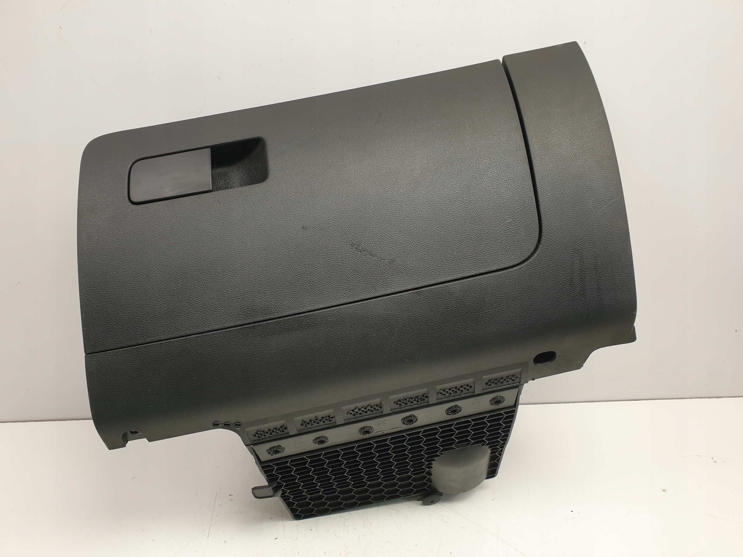 Skoda Rapid SCHOWEK PASAŻERA 5JB857097E