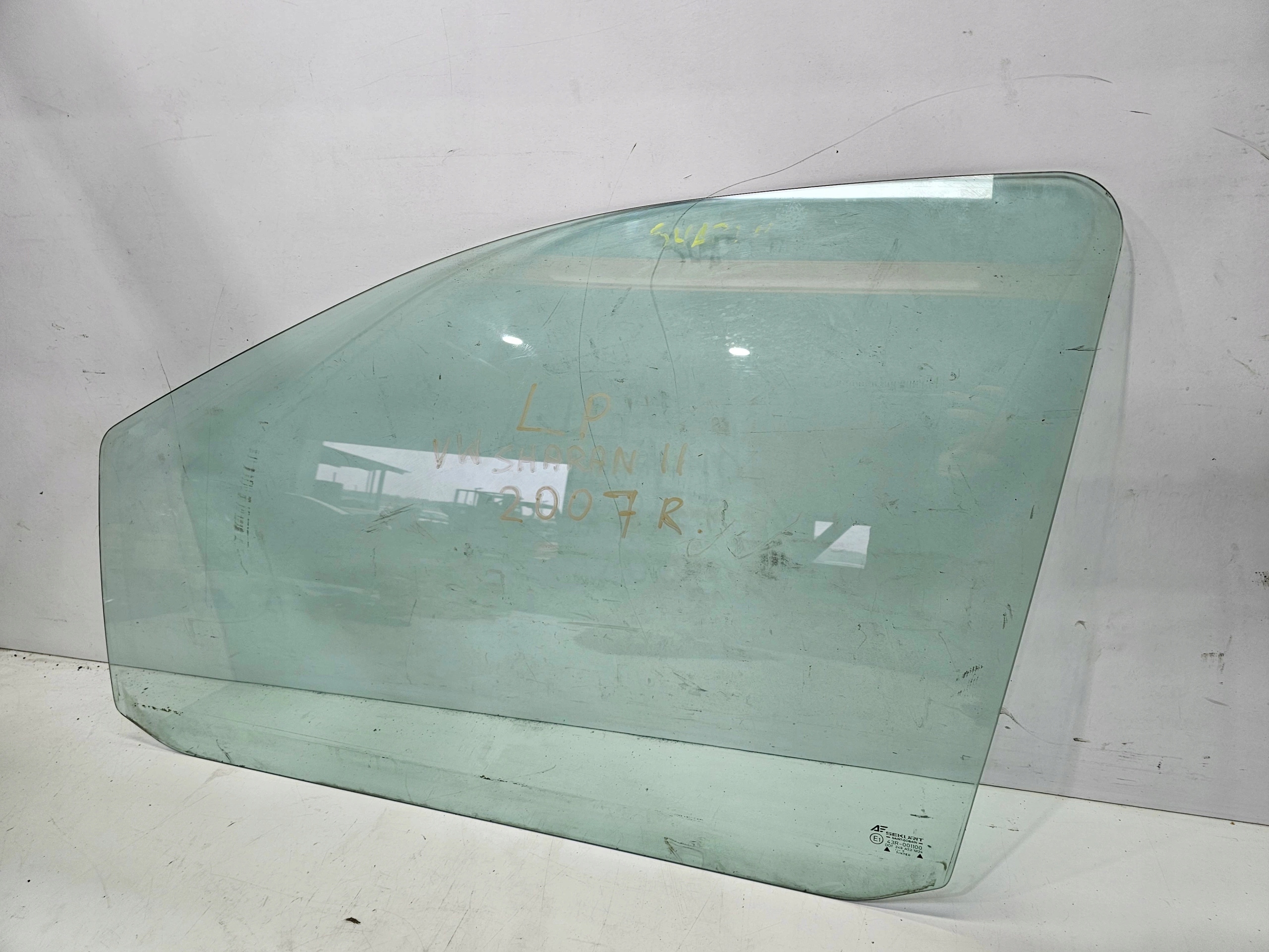 window door left front VW SHARAN II 2007 ROK 7M0845201