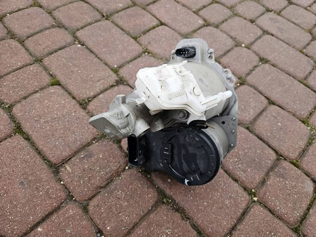 Pompe ABS Frein Direction assistée Servo Renault Zoe 472103456R