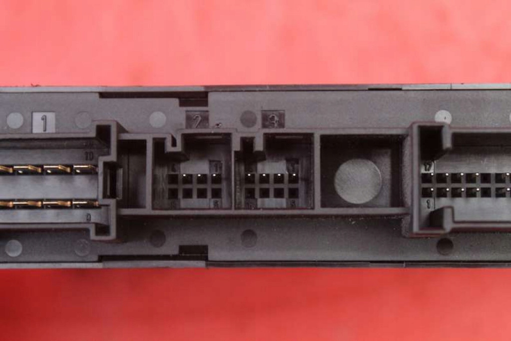 control unit module of a lock bonnet A1648203485 MERCEDES ML W164 05-08