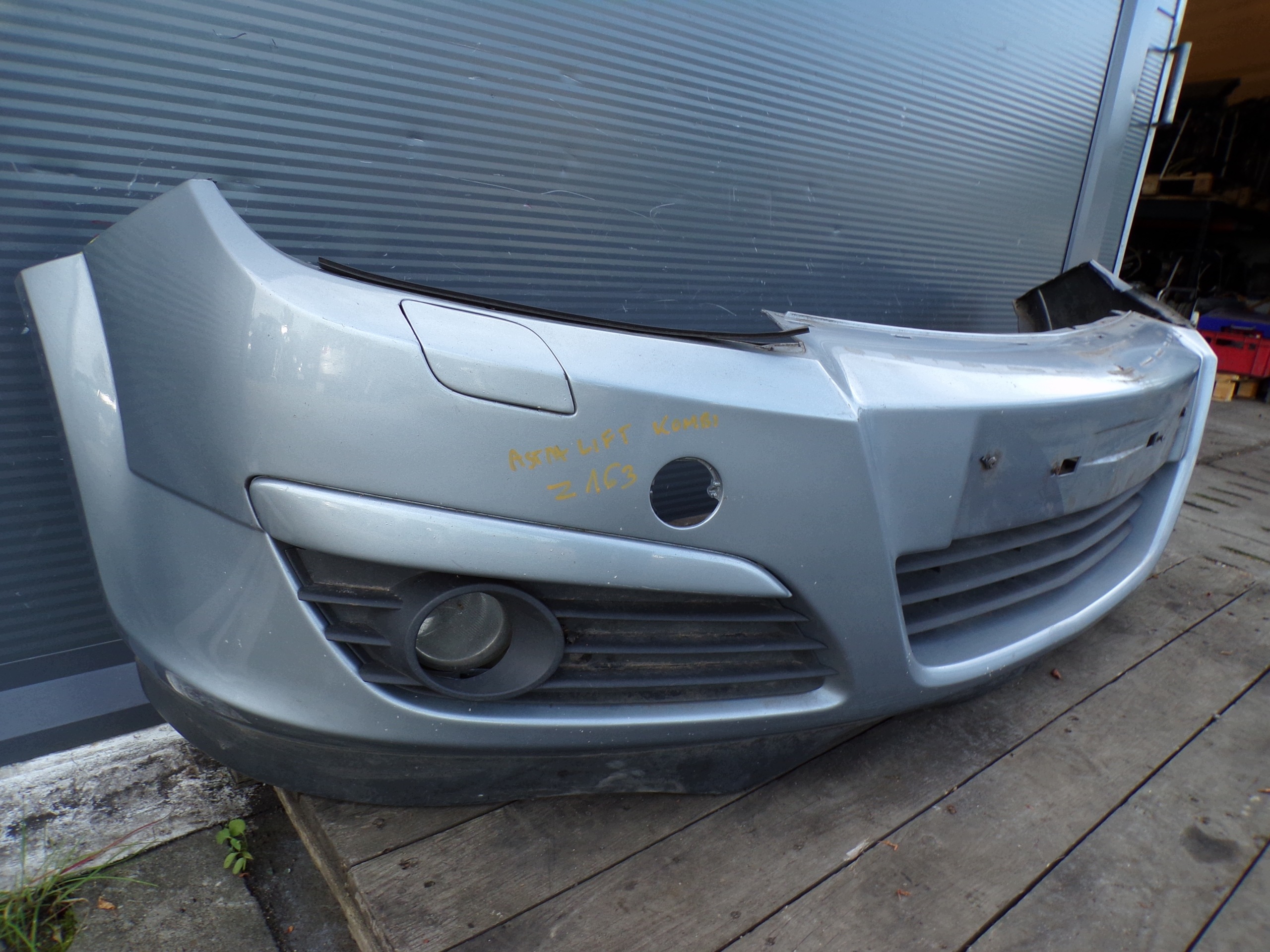 front bumper front OPEL ASTRA H LIFT washers colour Z163 (5)