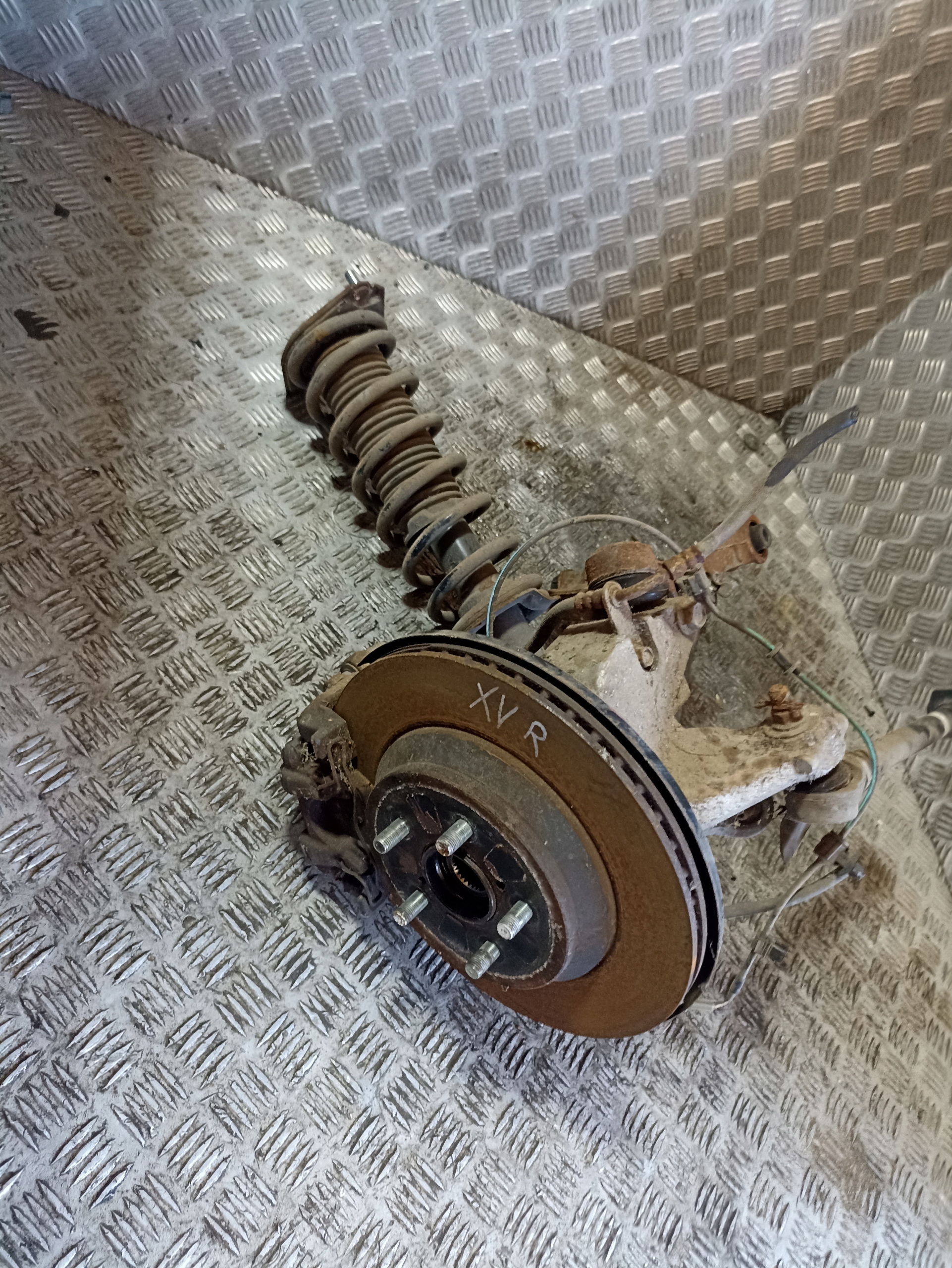 SUBARU XV LIFT ZWROTNICA WAHACZ PRAWY TYŁ