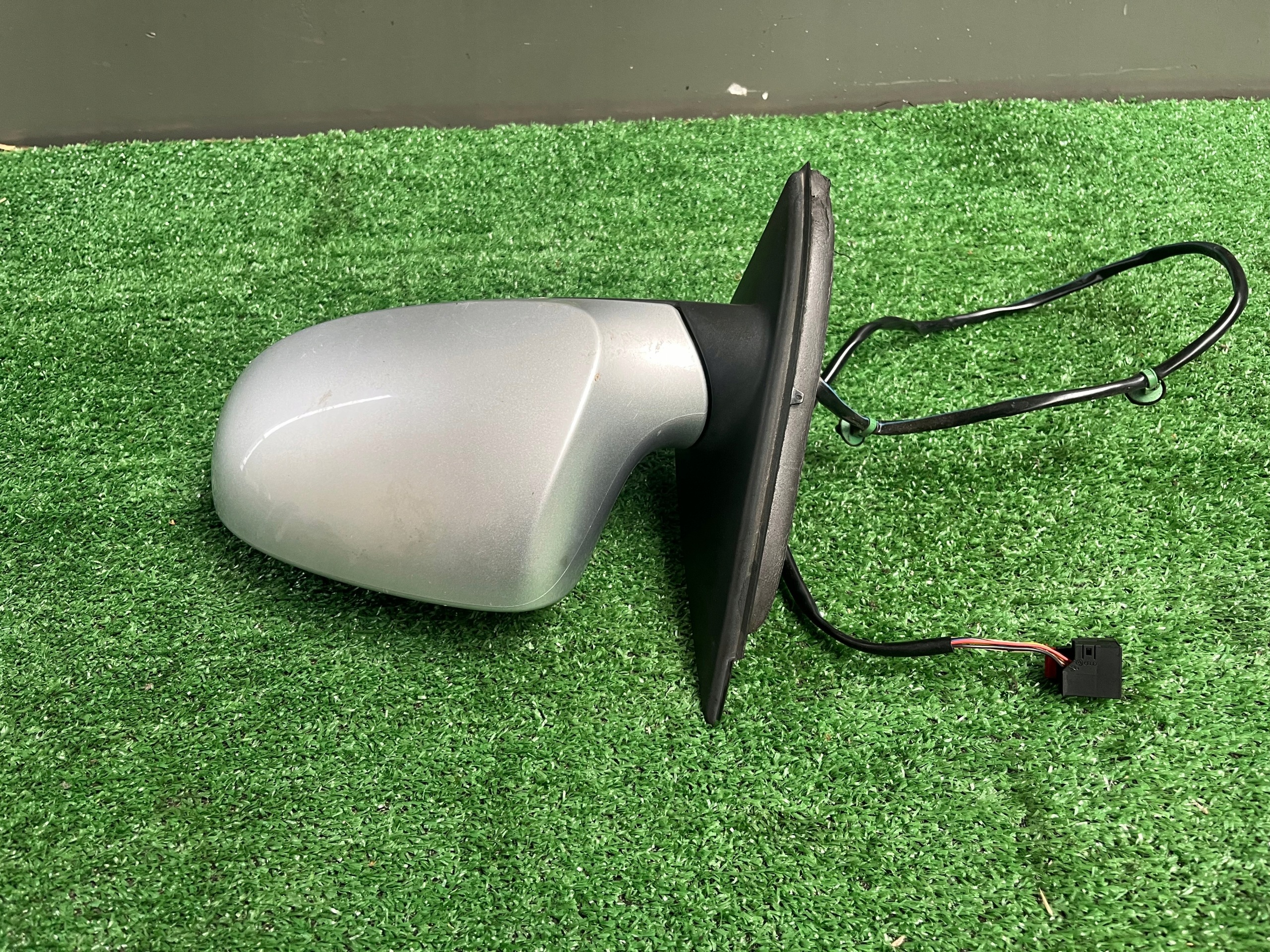 mirror left electrics VOLKSWAGEN PASSAT B6 3C0857933 6 PIN LA7W