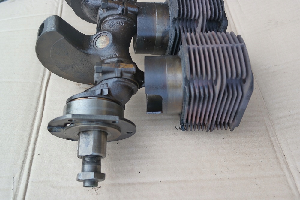 KOMPLET WAŁ KORBOWY TŁOKI CYLINDRY FIAT 126P 650CM Typ silnika Benzyna