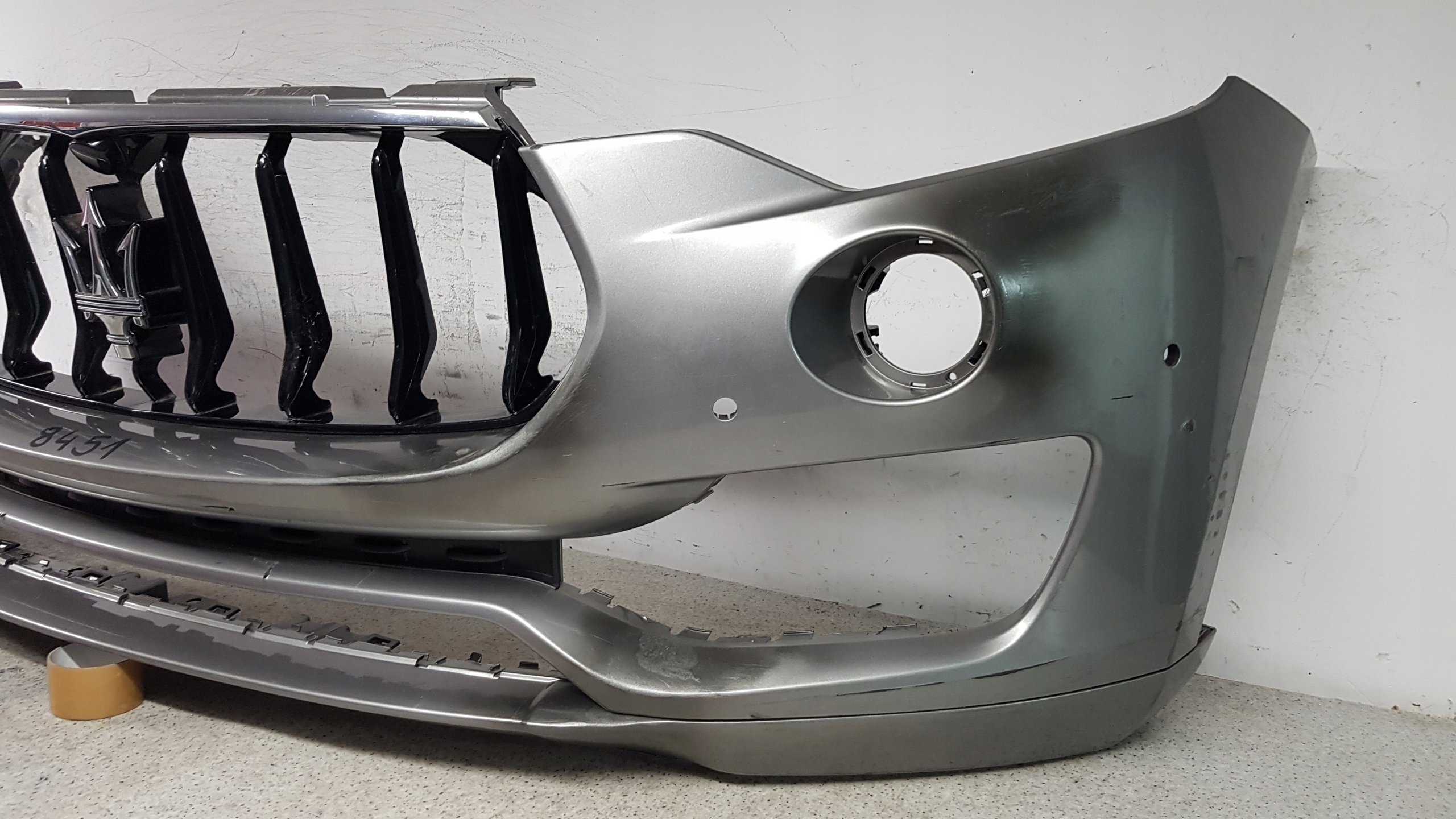 MASERATI LEVANTE bumper front 8451