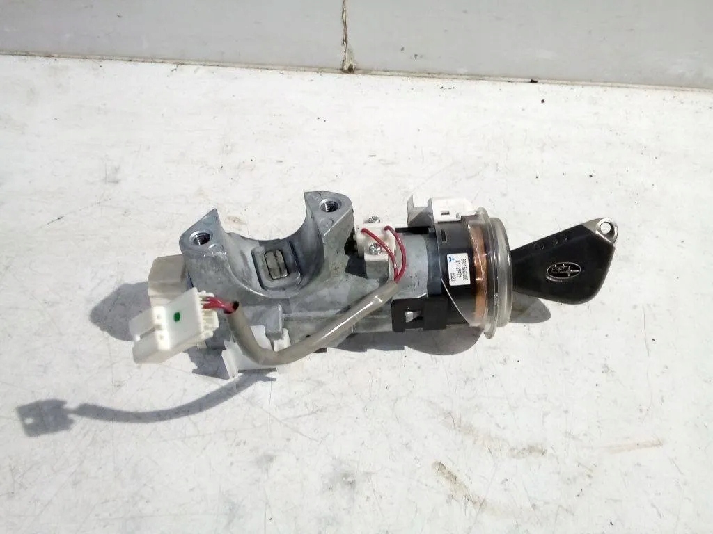 Subaru Legacy IV 4 Zündschloss z kluczykiem 88215AG00