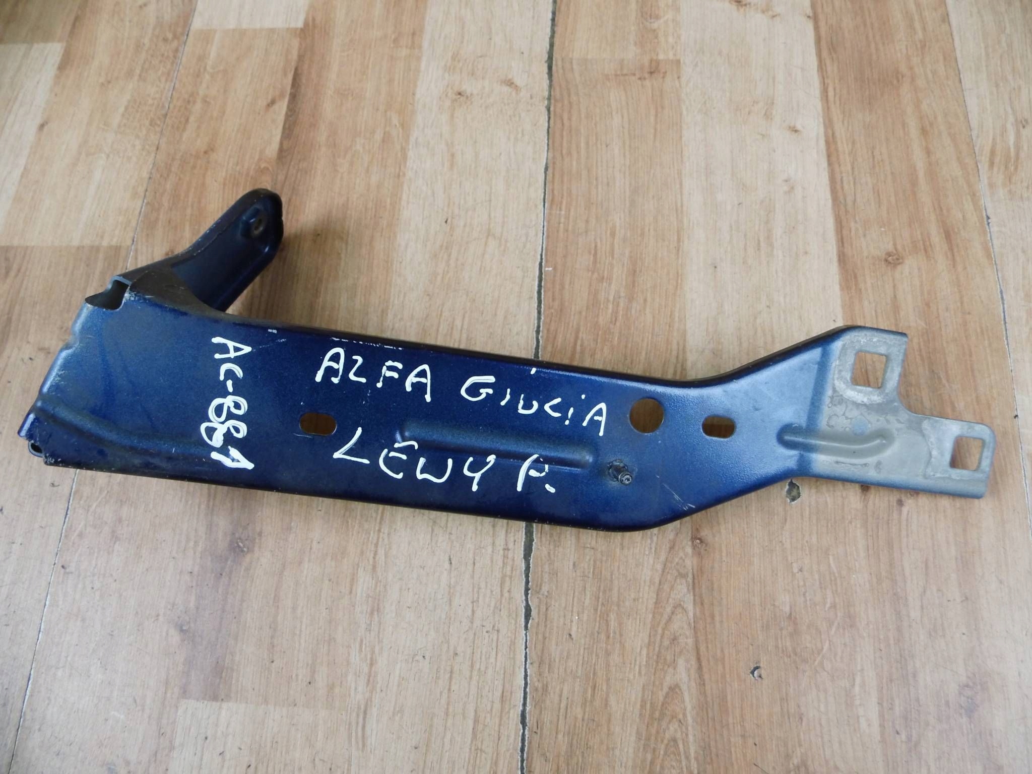 Alfa Romeo Giulia Console Support plaque Poignée Aile Gauche Avant 50532789