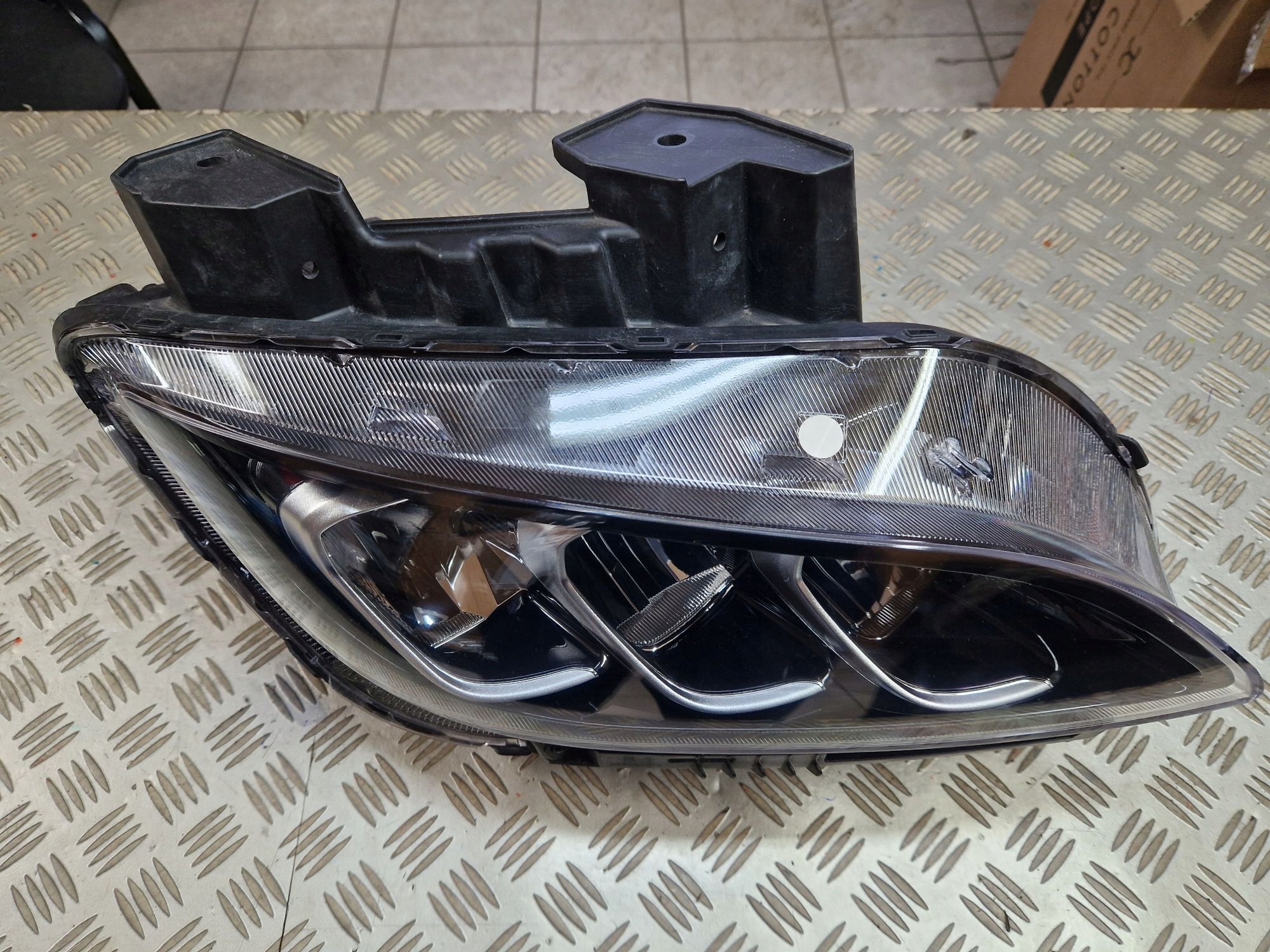 light right front FULL LED HYUNDAI KONA and LIFT 2020R->