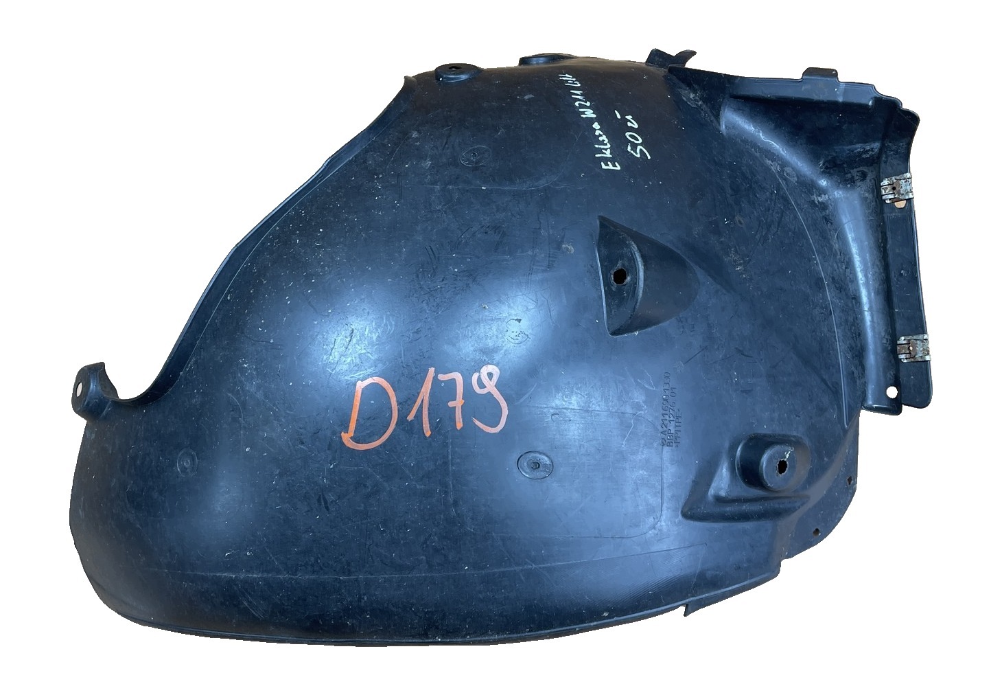 D179 MERCEDES E-KLASA III W211 2002-2009 mudguard front left A2116981330