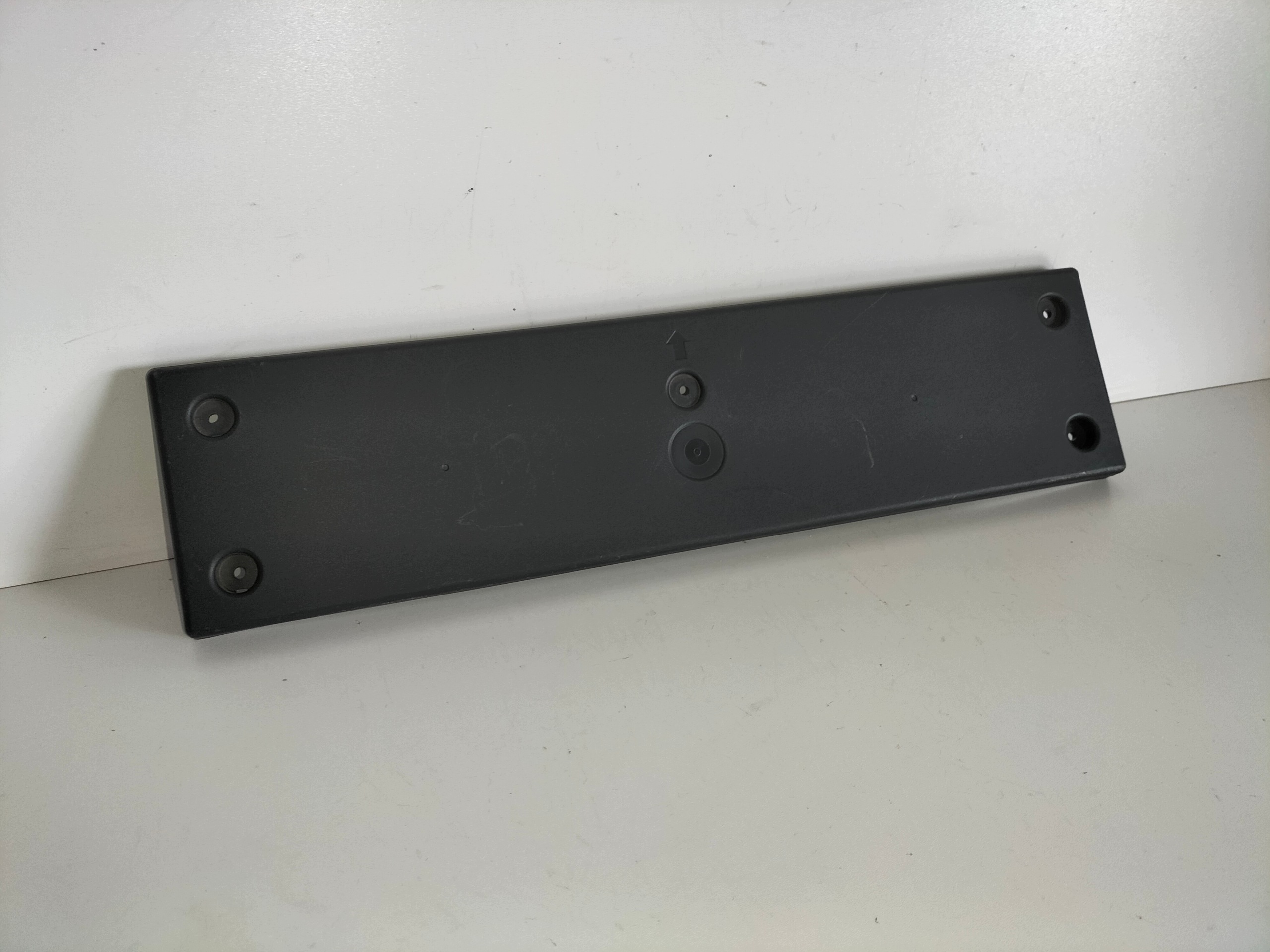 pad below tablice registration front KIA X-CEED XCEED II 26