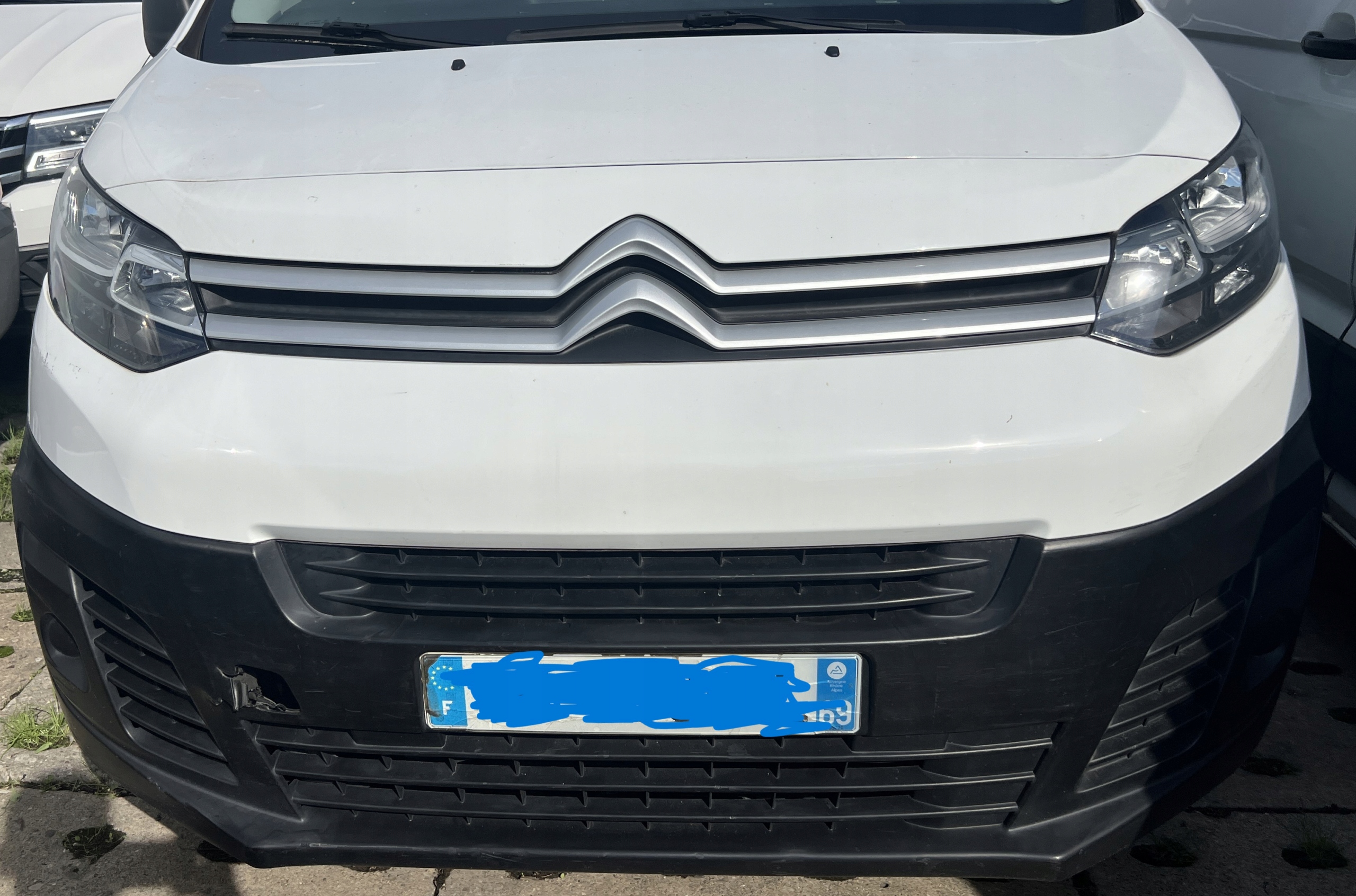 Citroen Jumpy III 1.5 BHDI complete front bumper bonnet support panel for radiators EWP