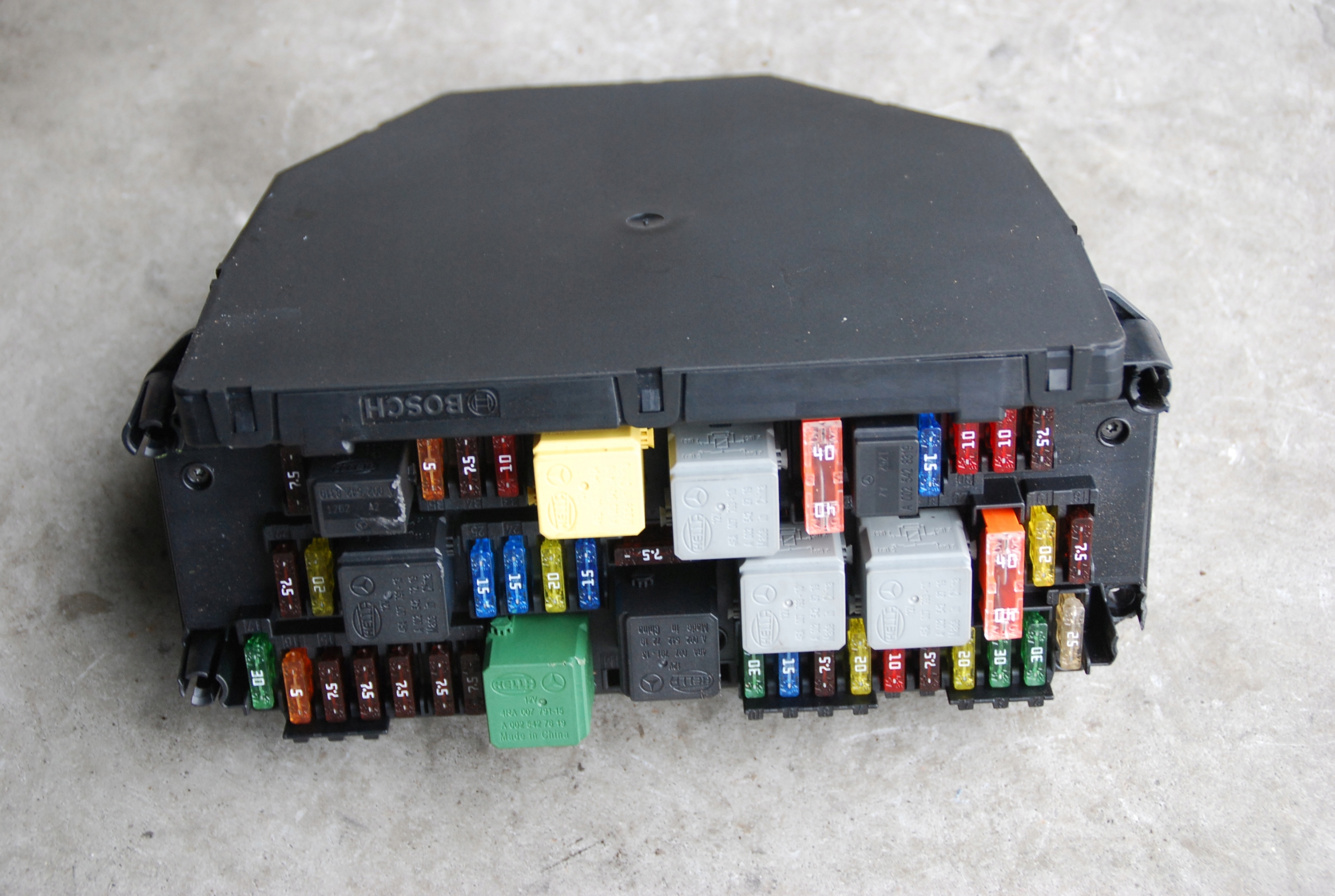 SKRZYNKA MODUŁ BSI MERCEDES W172 SLK A2129009908 Producent części Mercedes-Benz OE