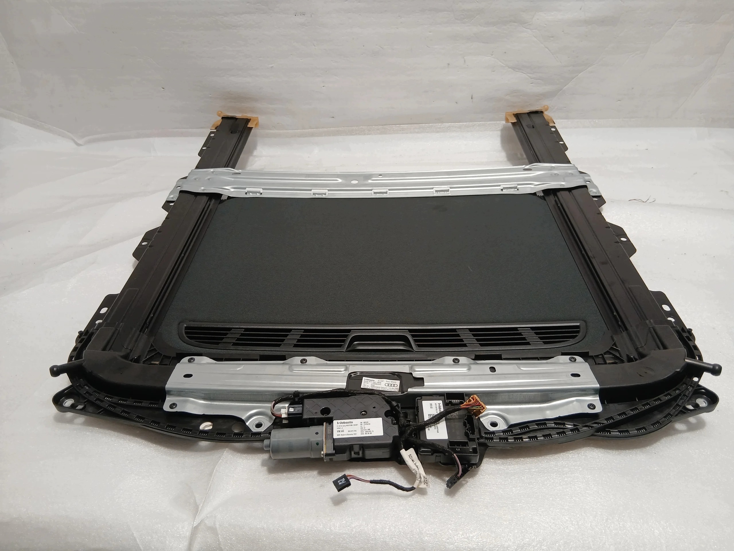 AUDI A4 B9 Sedan PANORAMA Schiebedach 8W5877255 8W5877041