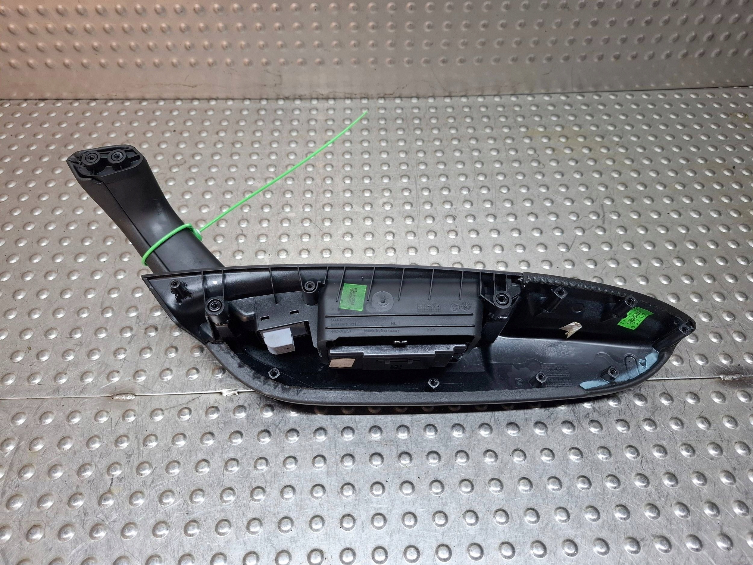armrest control panel windows left rear part 4G0867371 AUDI A6 S6 C7 4G