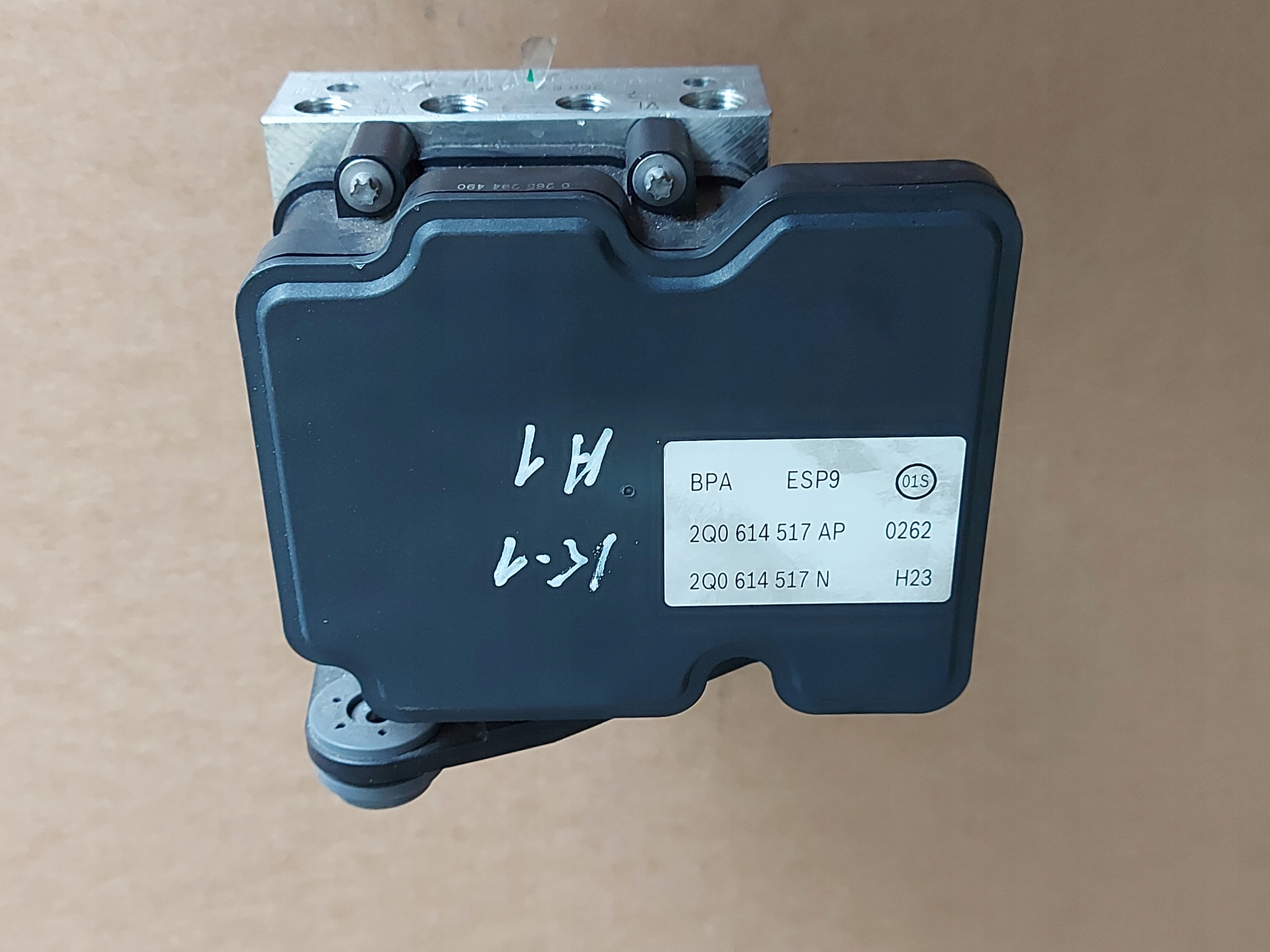 AUDI A1 насос abs esp-9 2q0614517ap