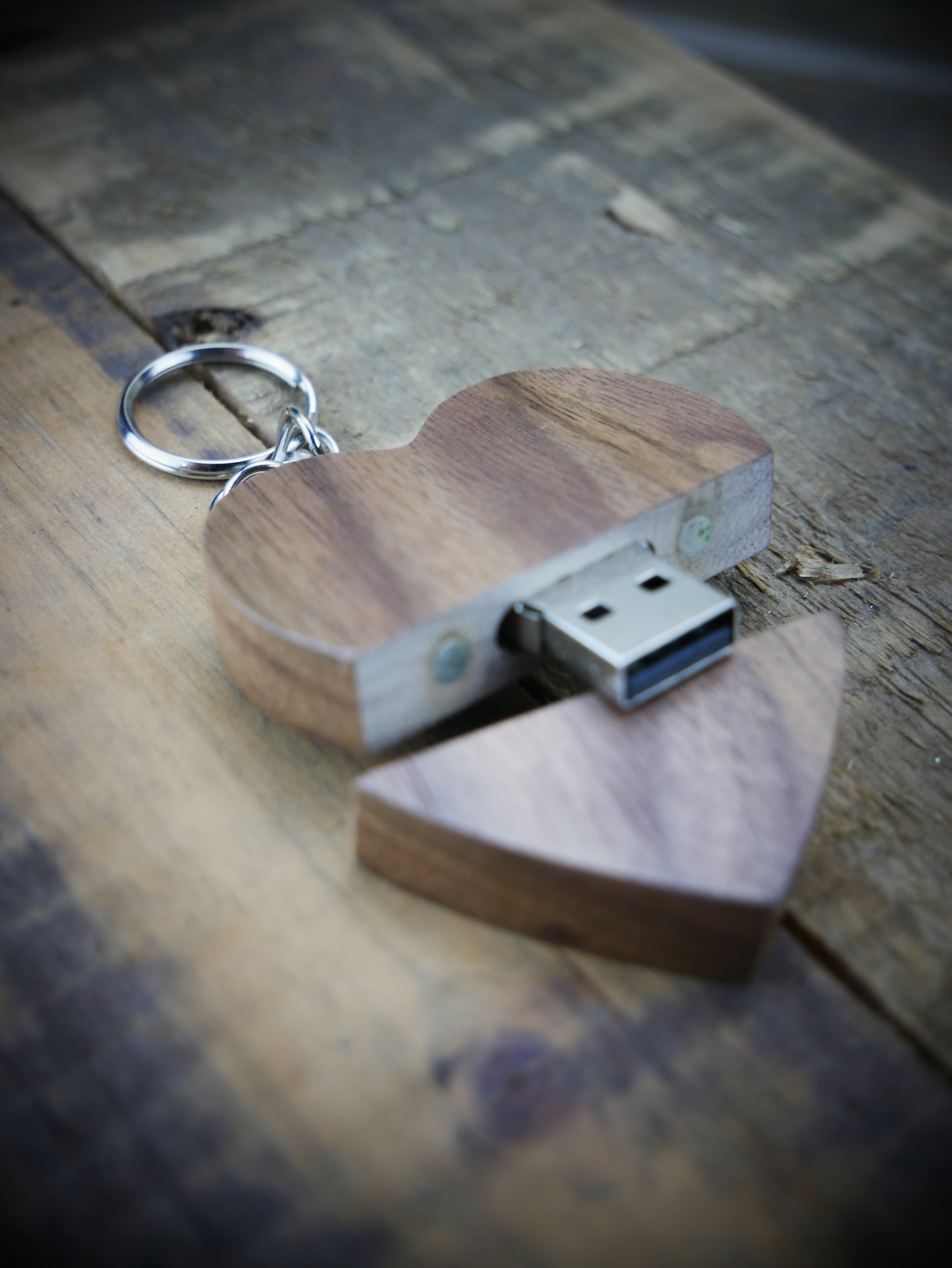 PENDRIVE USB 32 GB derwniane serce BRELOK Kod producenta MA_PEN_13