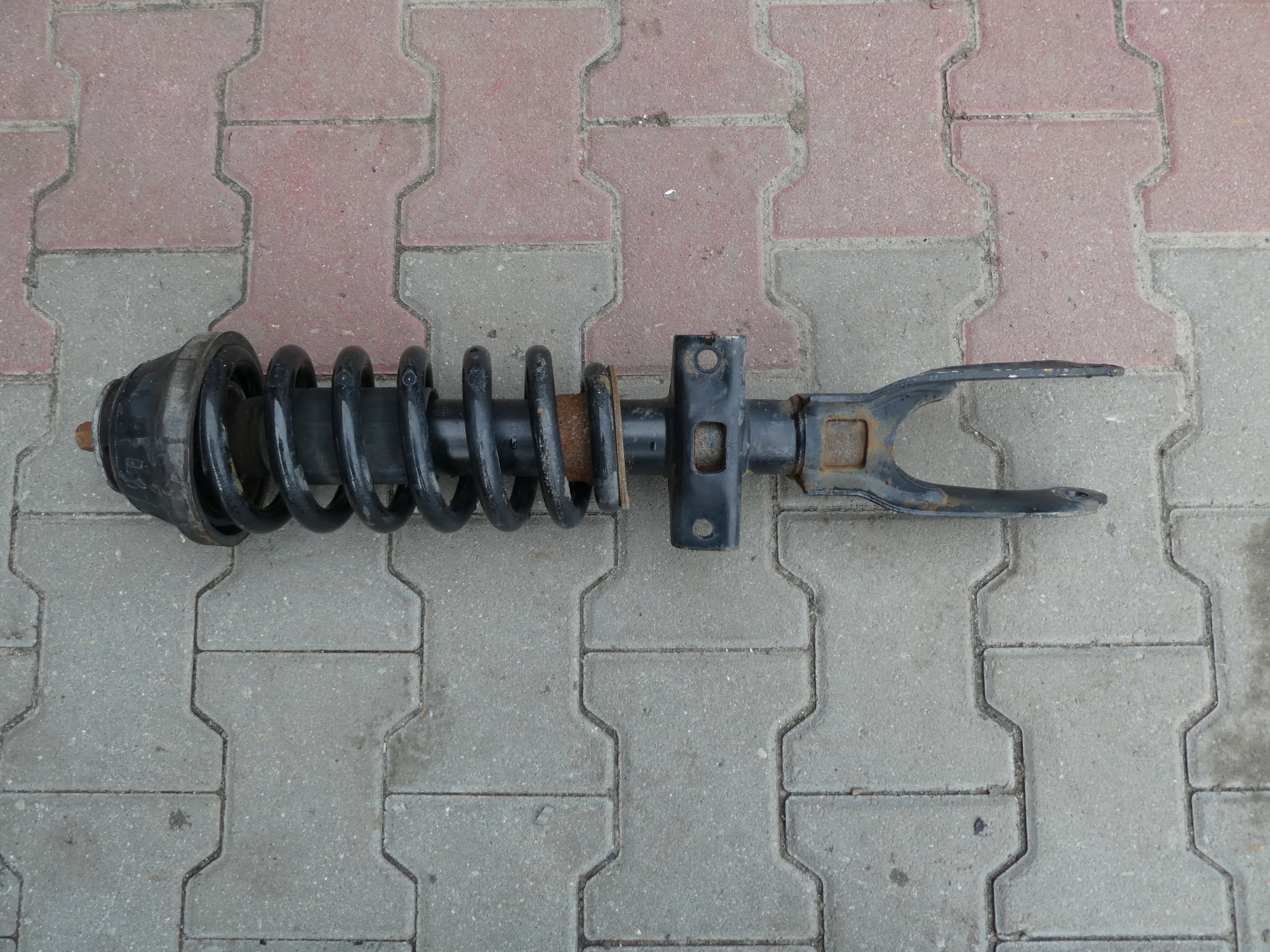 VW AMAROK shock absorber front 2H6412021