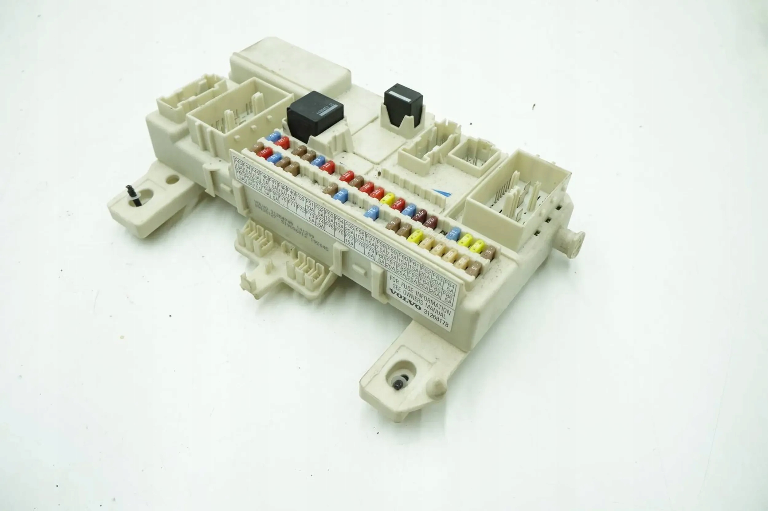 SKRZYNKA BEZPIECZNIKÓW MODUŁ BSI Volvo C30 31268178