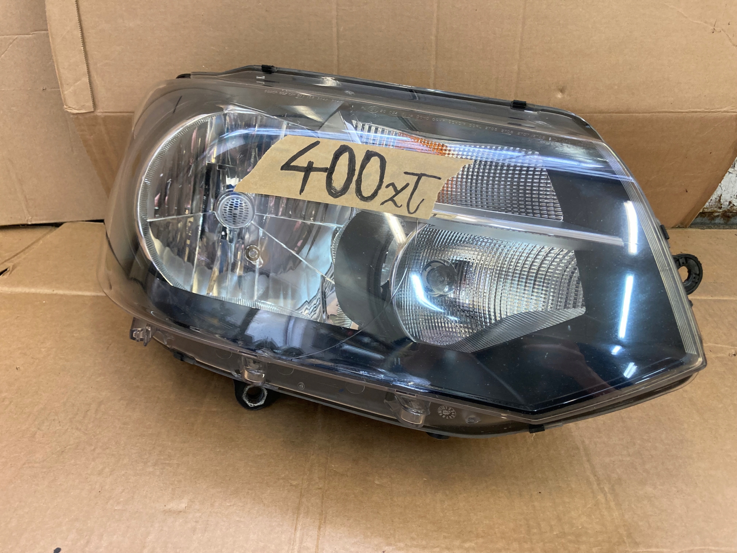 TRANSPORTER T5 LIFT 10- REFLEKTOR right light