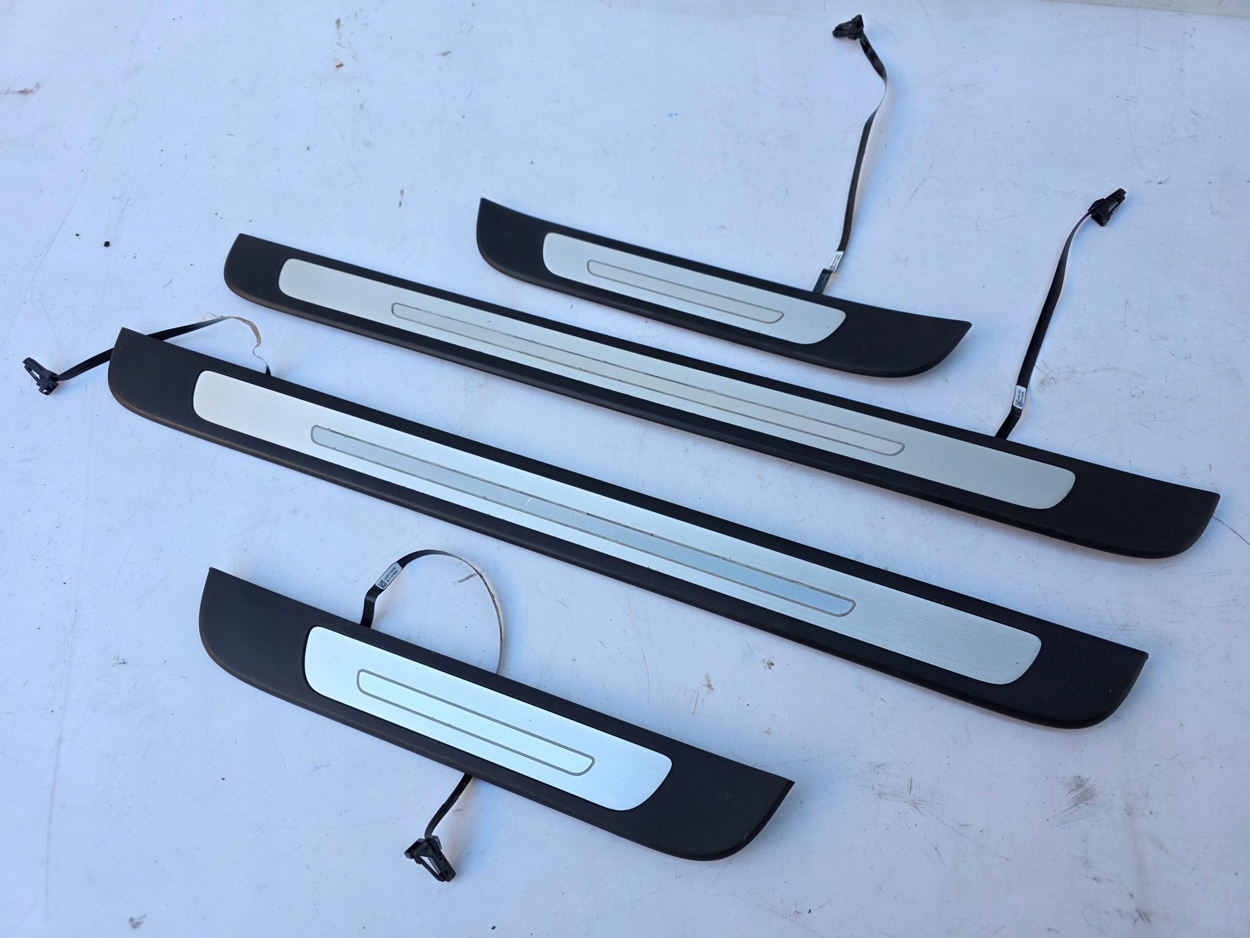 mouldings caps for thresholds threshold PODSWIETLANE CHROM AUDI A6 C7 4G