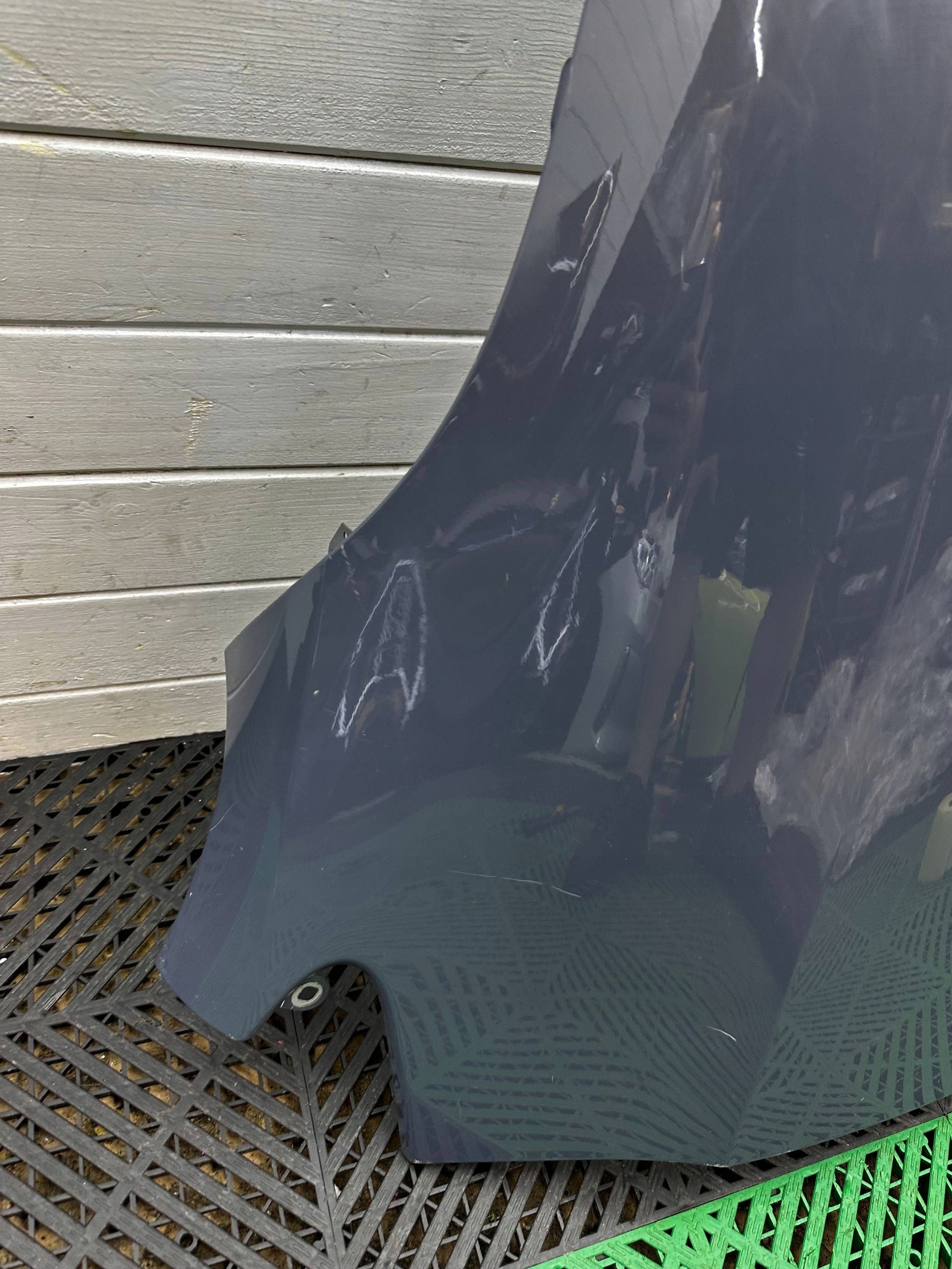 fender front side right BMW 2 Active Tourer U06
