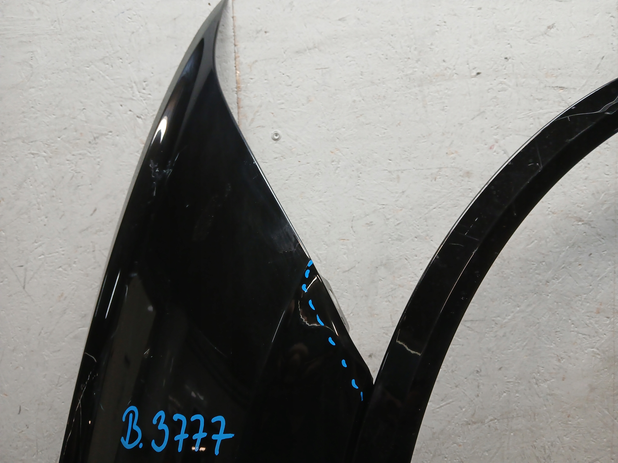 fender front right VW TOUAREG III 3 760