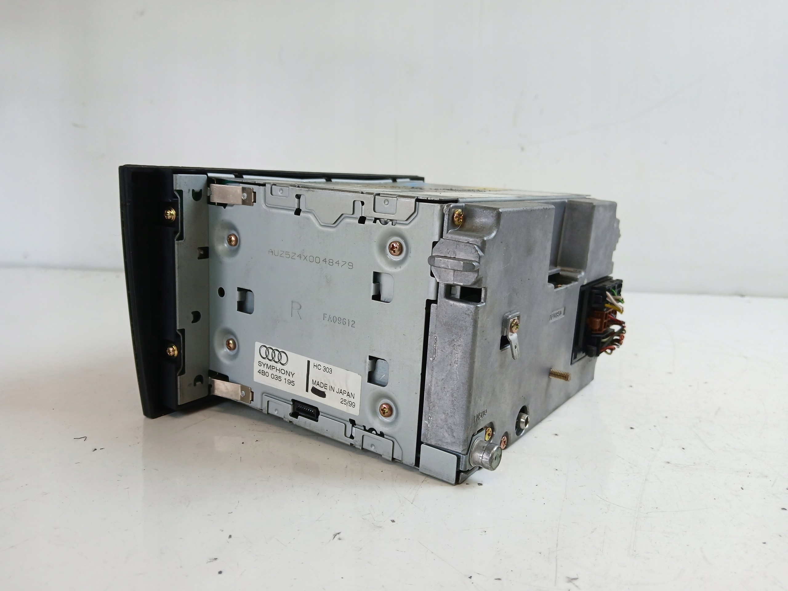 AUDI A6 C5 RADIO original KASETA CD 4B0035195 SYMPHONY
