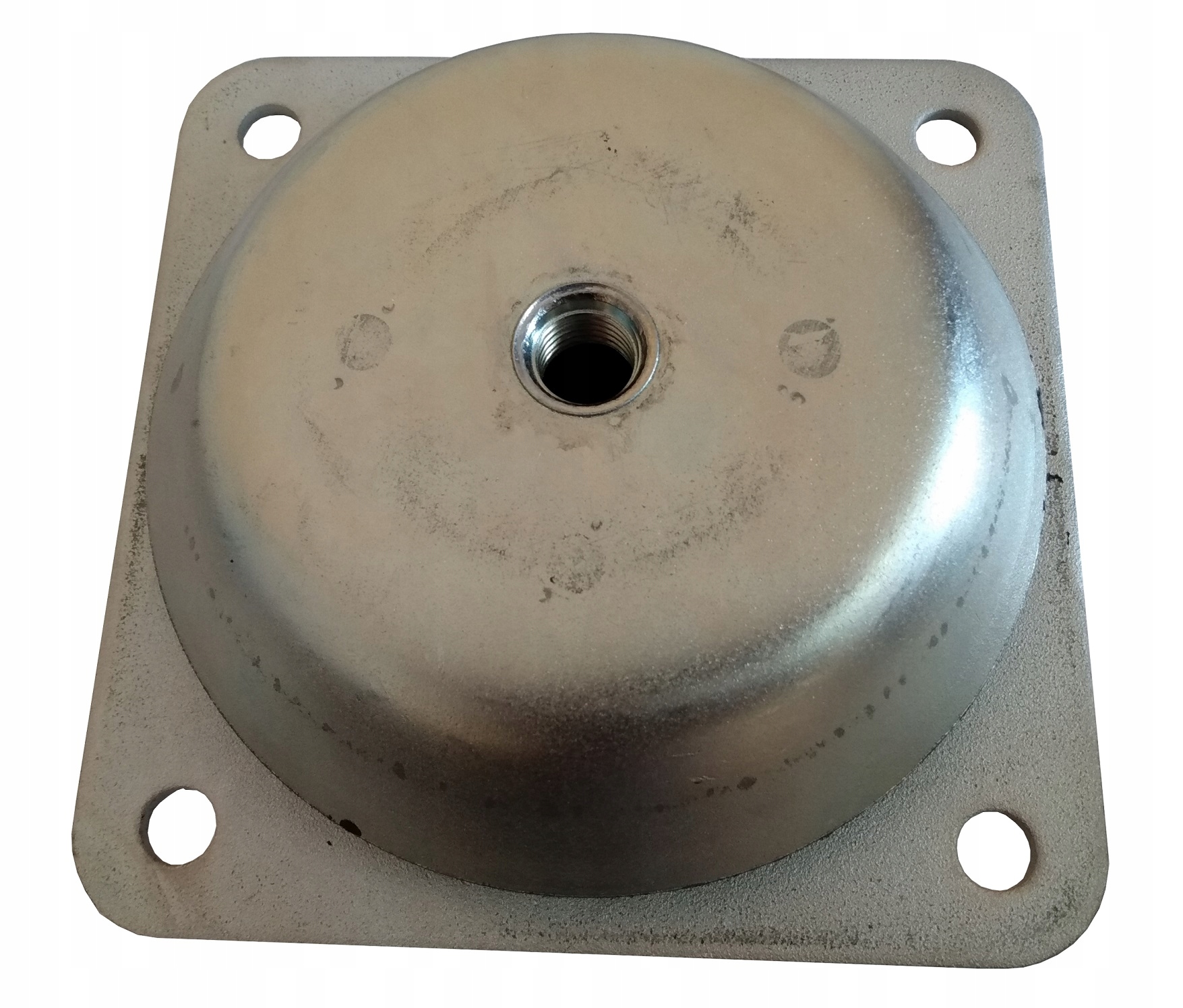 Polštář pod motor kompresoru čerpadla Atlas Copco BM168 M16, rozteč 132 mm