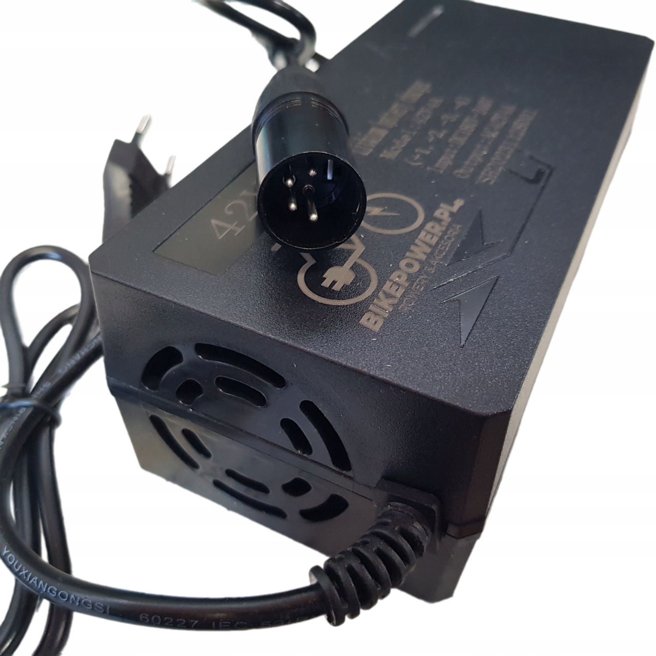 Ładowarka do roweru 36V/42V 4A 4Pin Qwic B'twin Multicycle