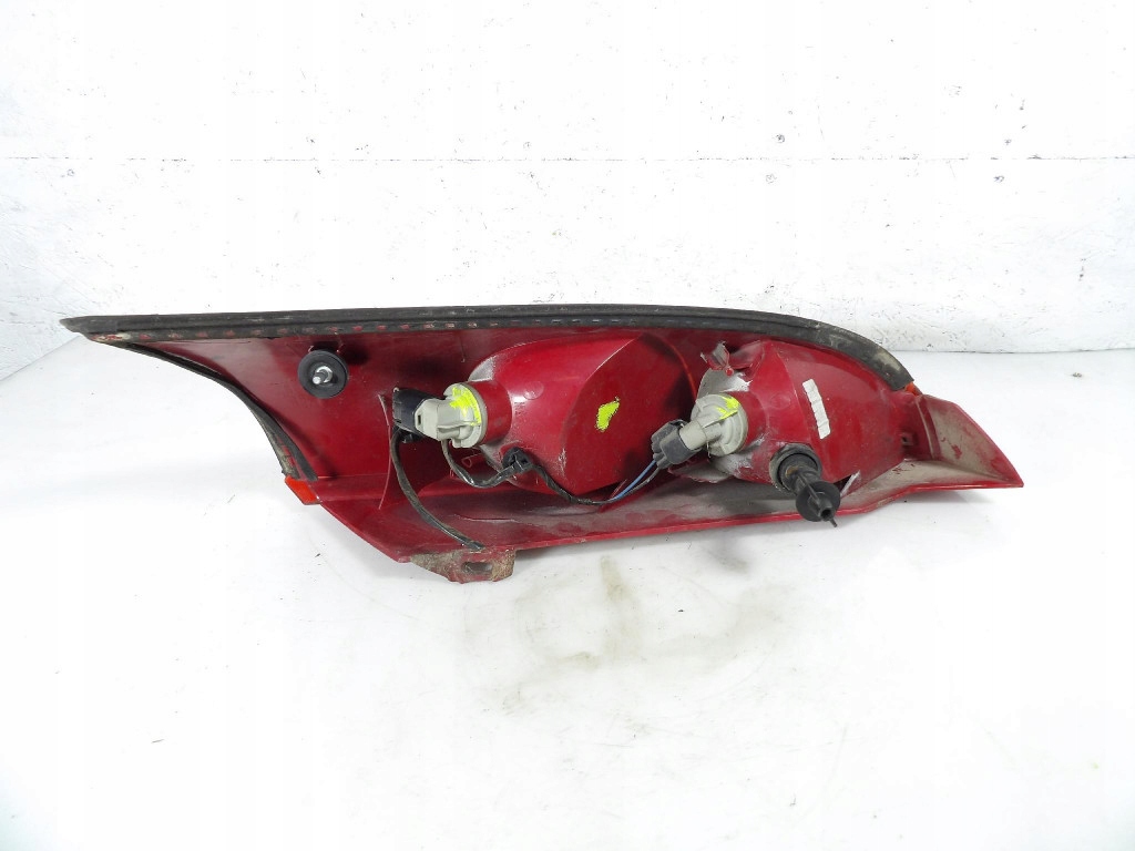 FORD FOCUS MK1 HATCHBACK 5D light rear part left XS41-13405-A