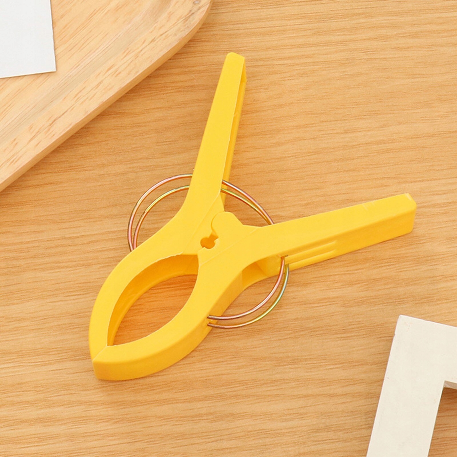 SPINACZ DO RĘCZNIKÓW PLAŻOWYCH KLAMERKA KLAMERKI RĘCZNIKA ZASŁONY KOCA Kod producenta KLAMDORĘCZ5-4