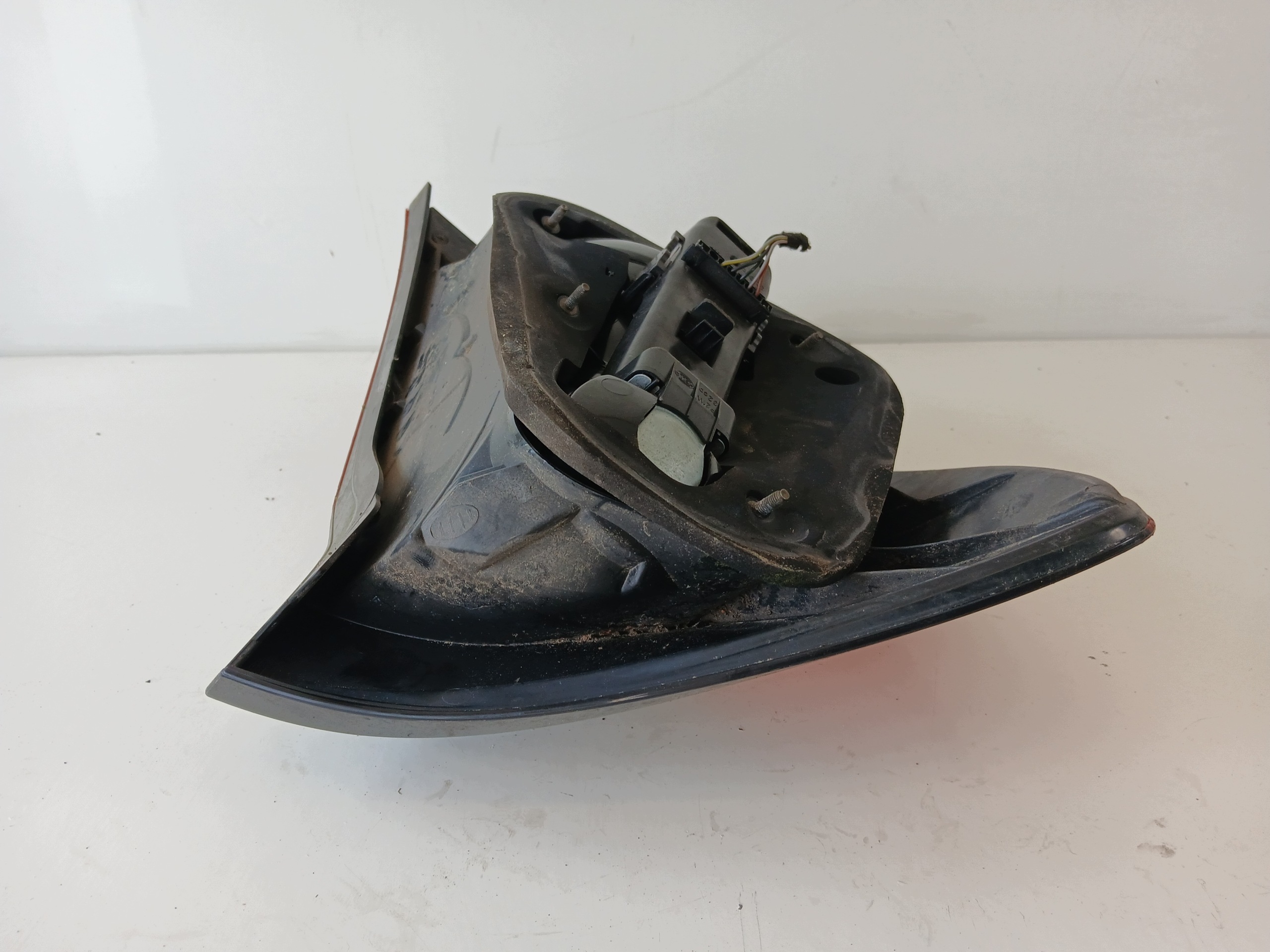 MERCEDES W203 COUPE light right rear part