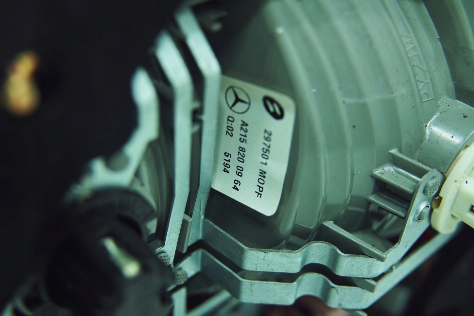 фонарь левый A2158200964 оригинал MERCEDES CL W215 РЕСТАЙЛИНГ европа