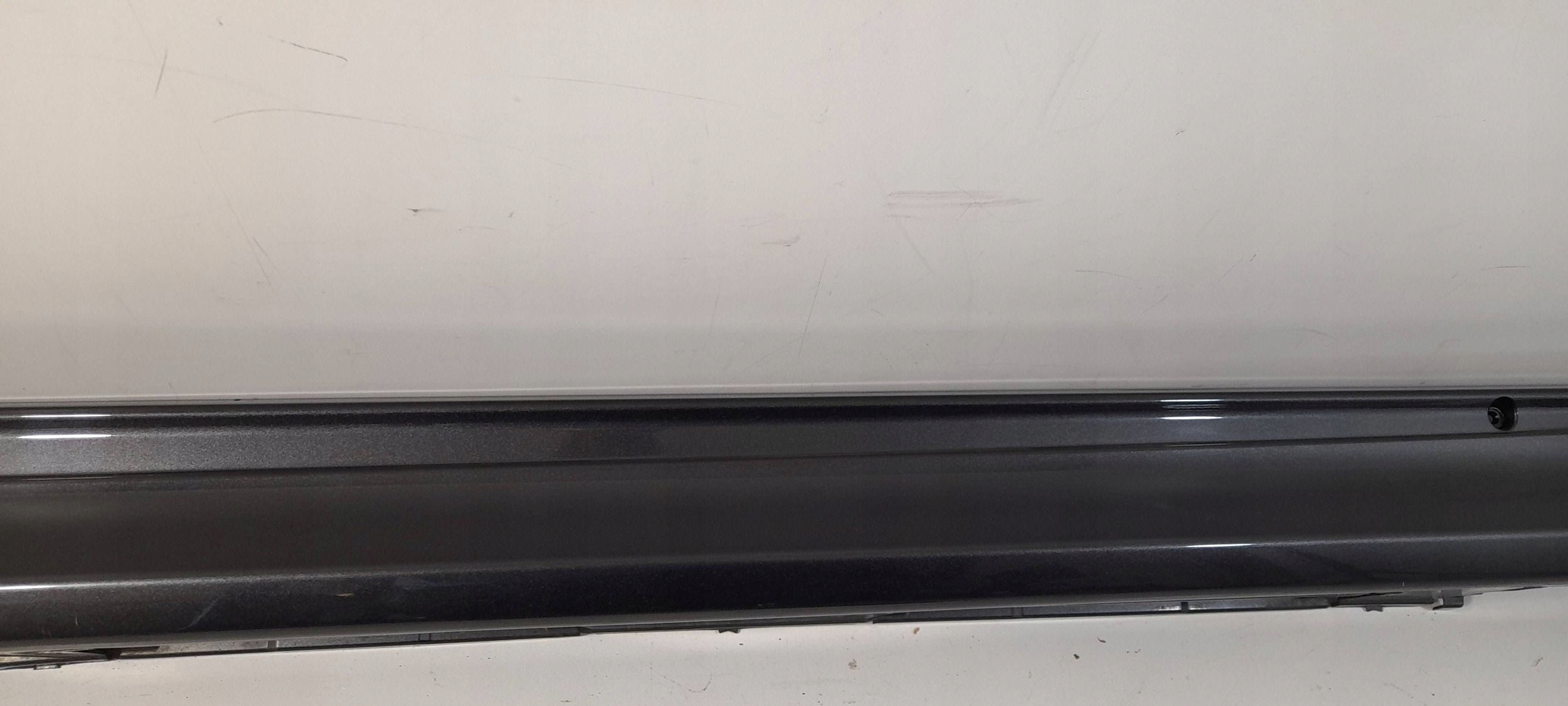 Toyota Yaris IV XP21 cap threshold left 75860K0080 (LS64)