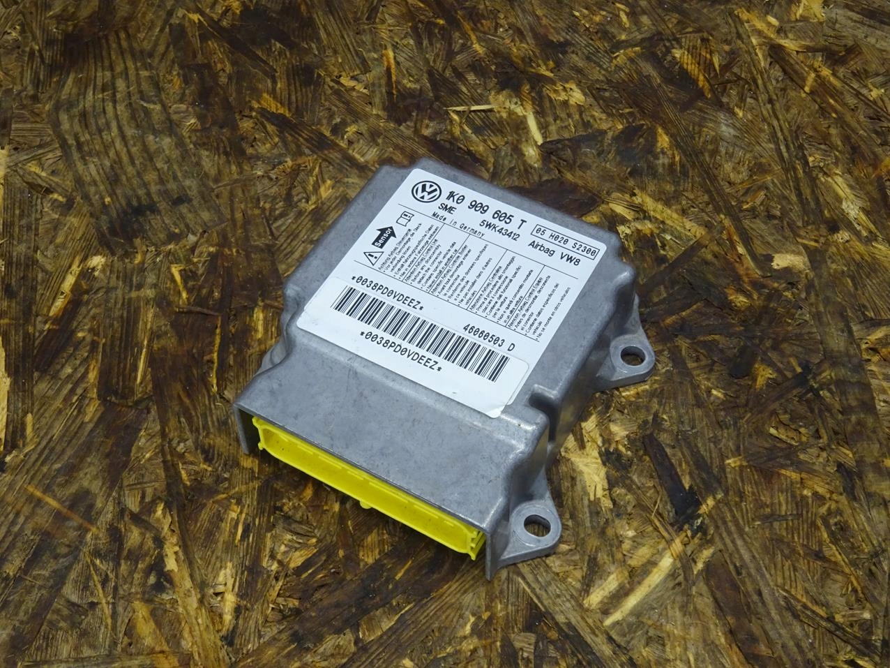 GOLF V 03-08 MODUŁ SENSOR PODUSZEK POWIETRZNYCH AIRBAG 1K0909605T