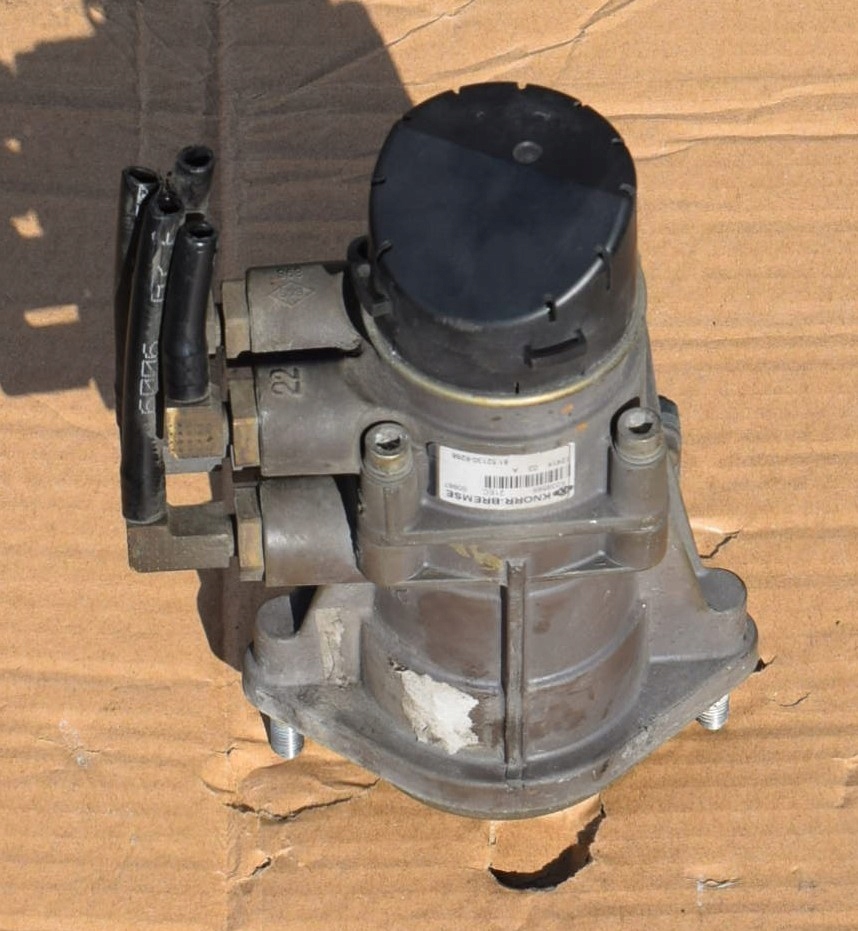 81.52130-6298 - ГЛАВНЫЙ ТОРМОЗНОЙ КЛАПАН ПОД ПЕДАЛЬ MAN TGA TGX TGS