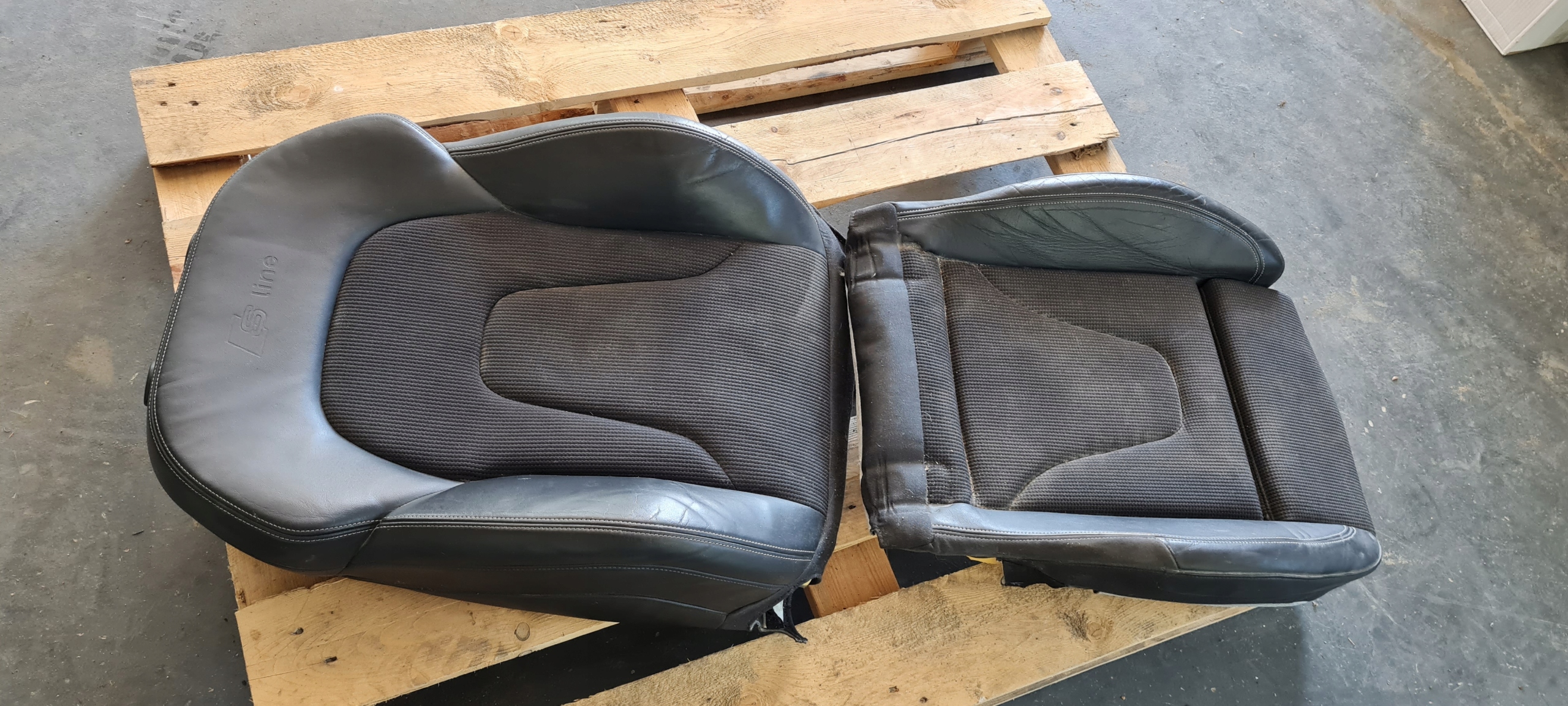 A4 B8 S4 СТУЛ КОВРИК ЧАСТЬ СИДЕНЬЯ ЛЕВЫЙ ПЕРЕД SLINE S-LINE SKORA БЕЛАЯ НИЧЕГО