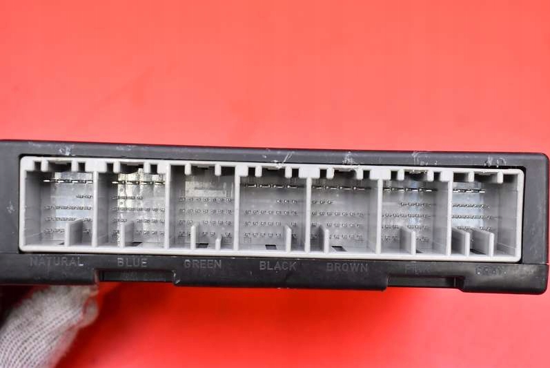 Unité commande confort 13588570 CADILLAC XTS 3.6 V6 325 KM 12-17