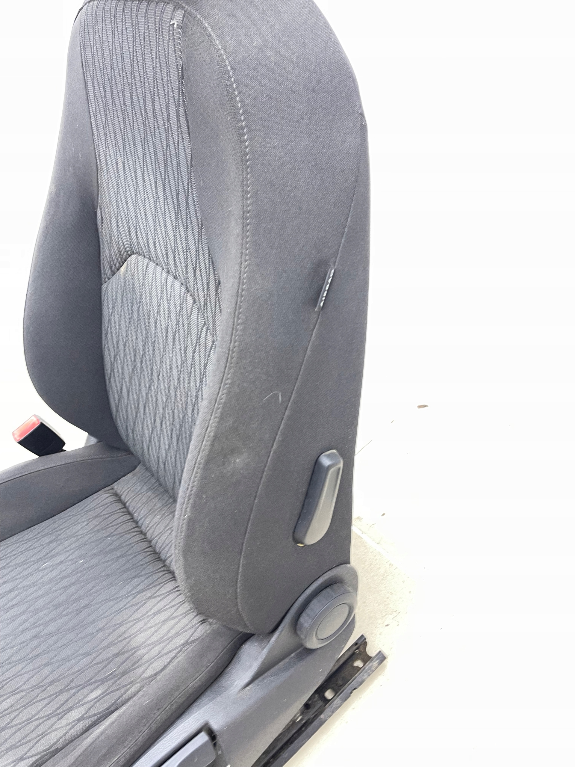 seat left front front driver´s SEAT LEON III 5F 5D HB MATERIAL