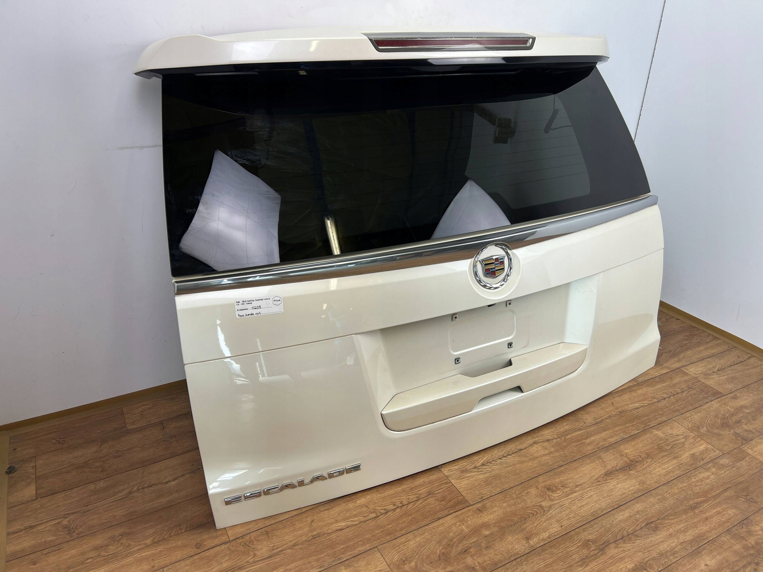 trunk door boot Cadillac Escalade IV 2015+